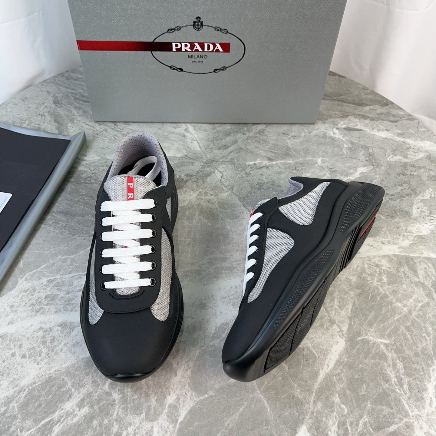 Black Shoes - FashionHype.xyz