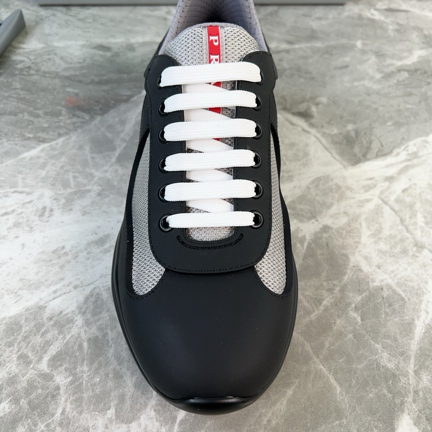 Black Shoes - FashionHype.xyz