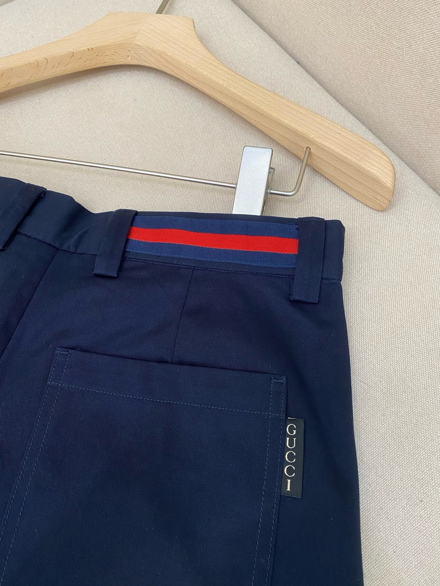Dark Blue and Geige Short - Size 48 - FashionHype.xyz