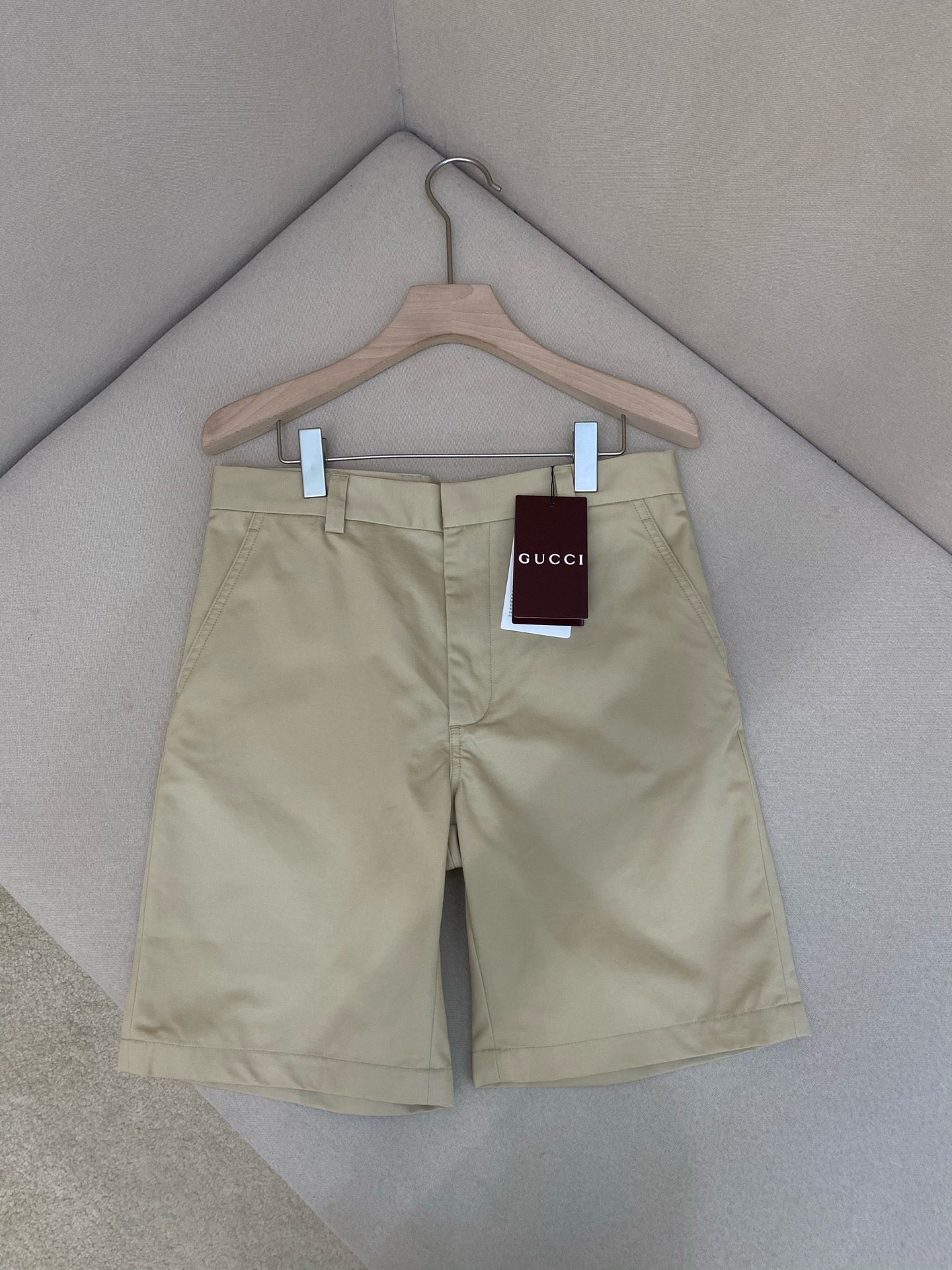 Dark Blue and Geige Short - Size 48 - FashionHype.xyz
