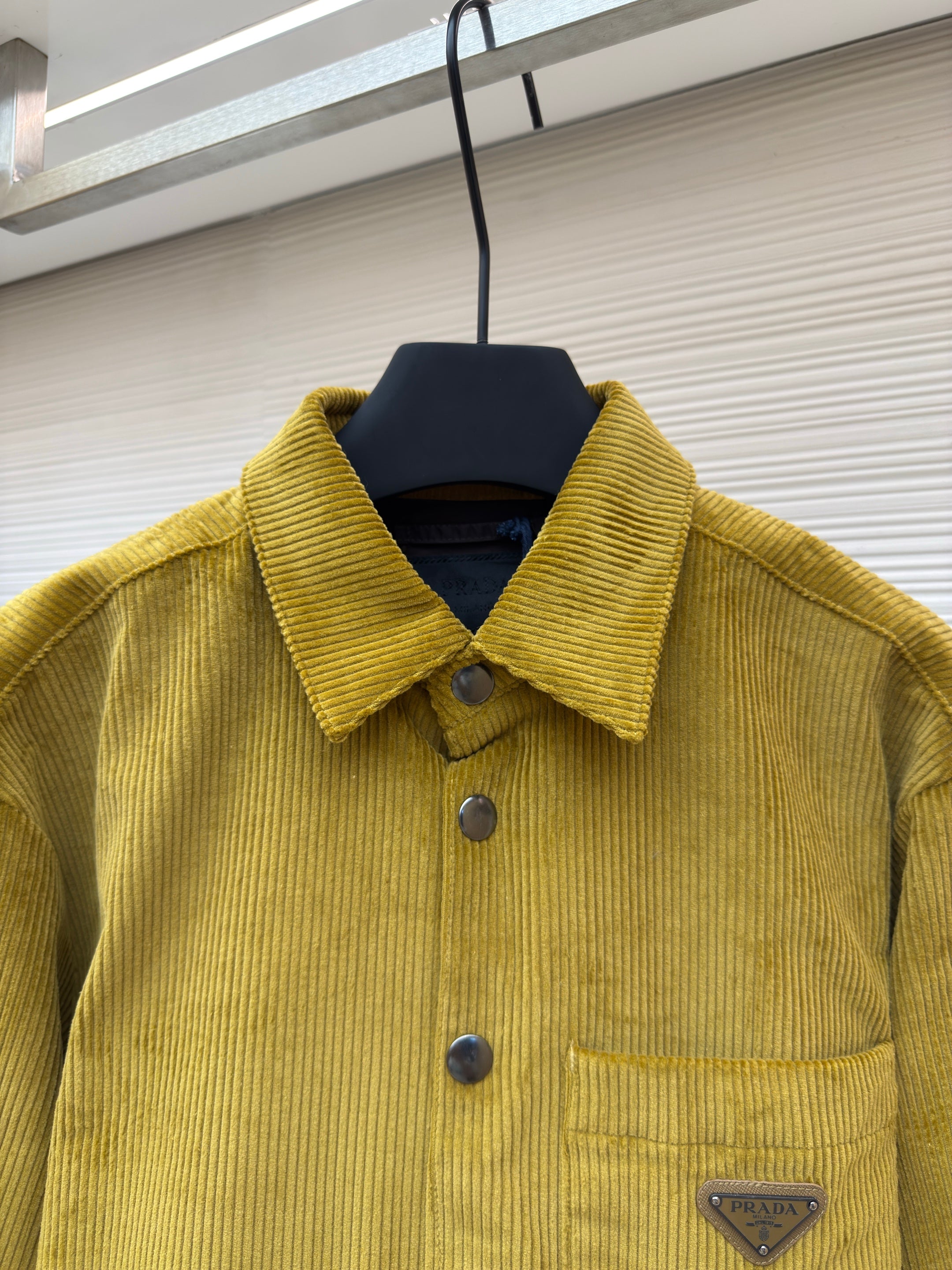 Chartreuse and Black Jacket - Size L - FashionHype.xyz