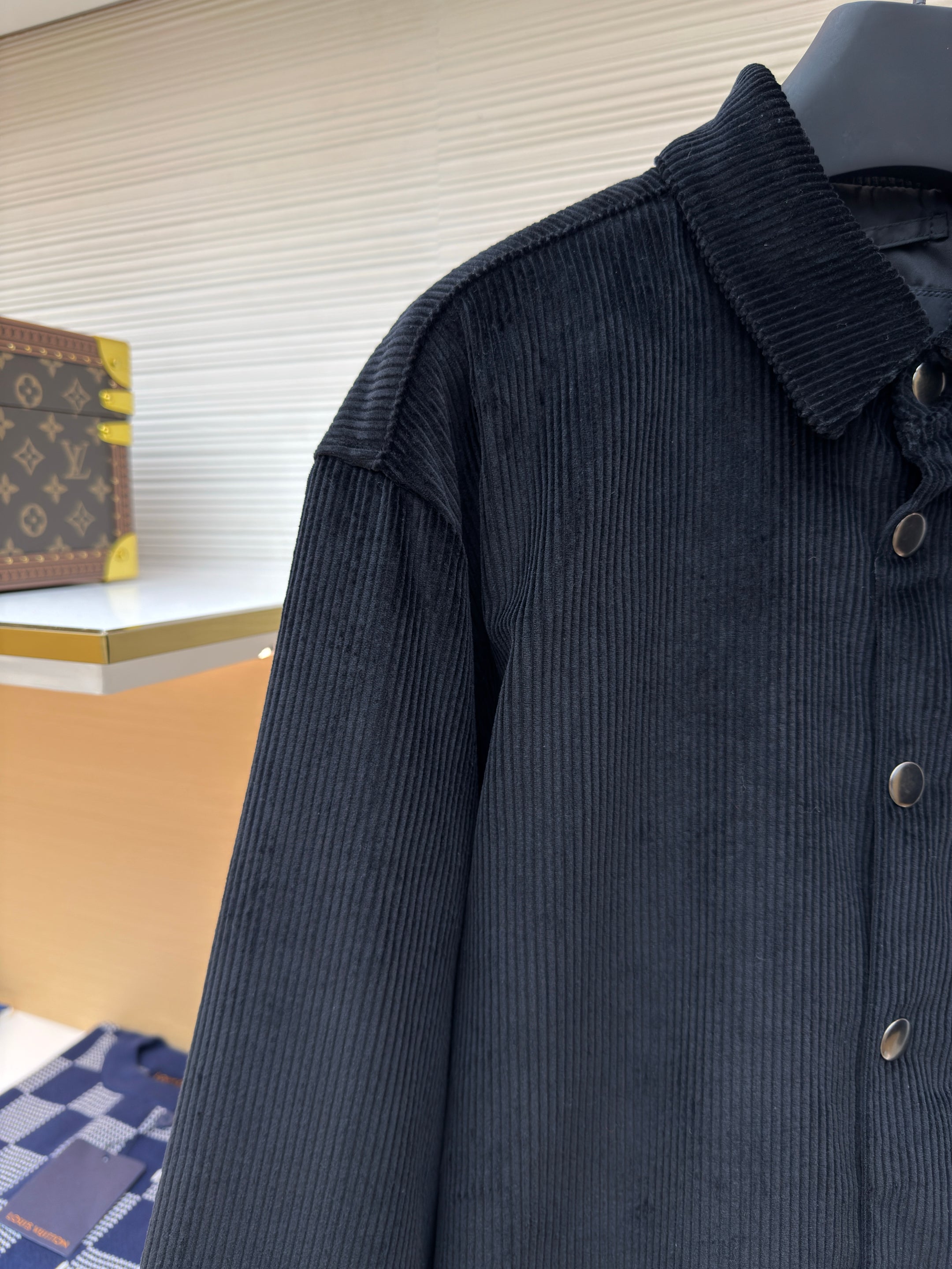 Chartreuse and Black Jacket - Size L - FashionHype.xyz