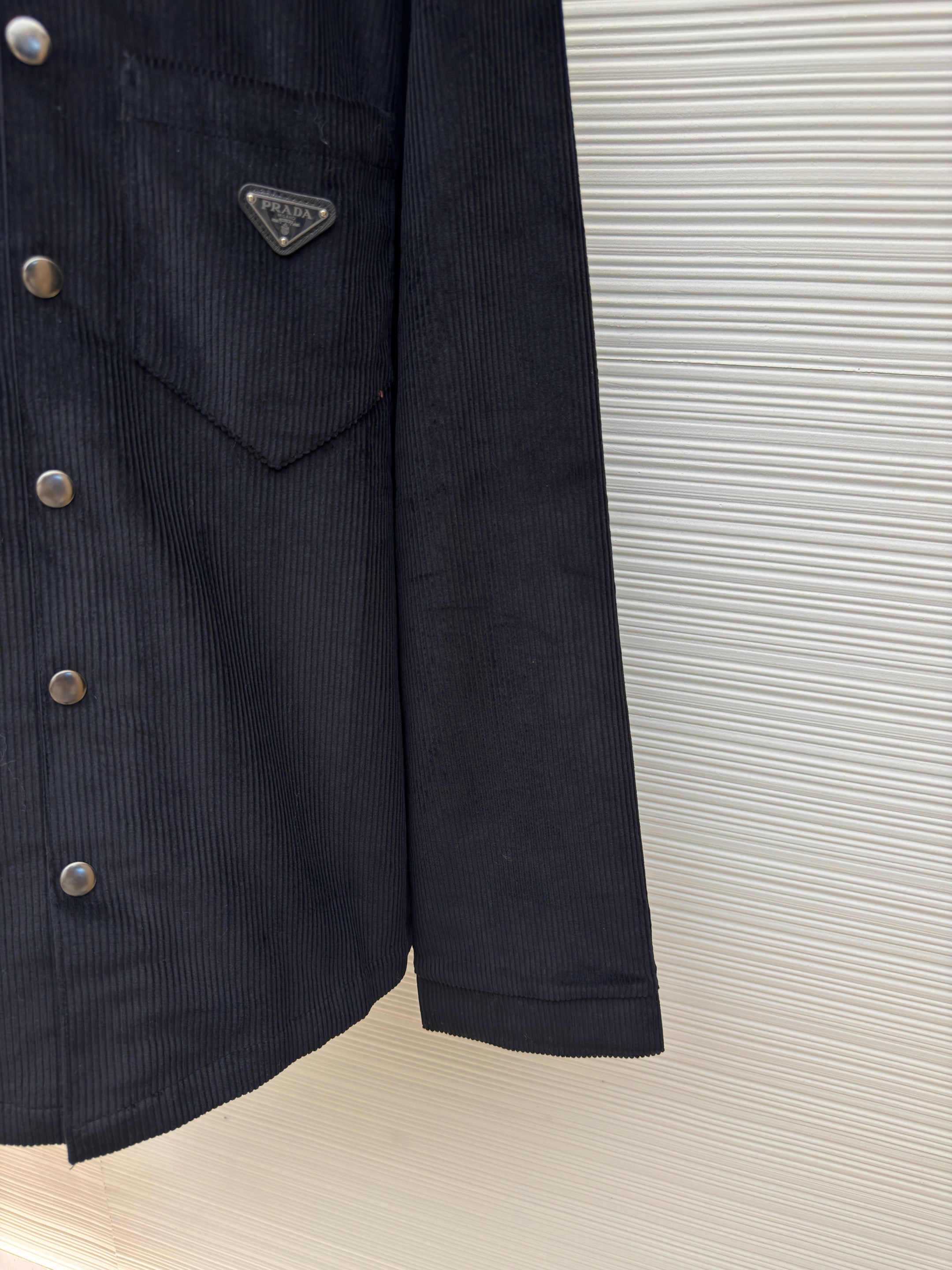 Chartreuse and Black Jacket - Size L - FashionHype.xyz