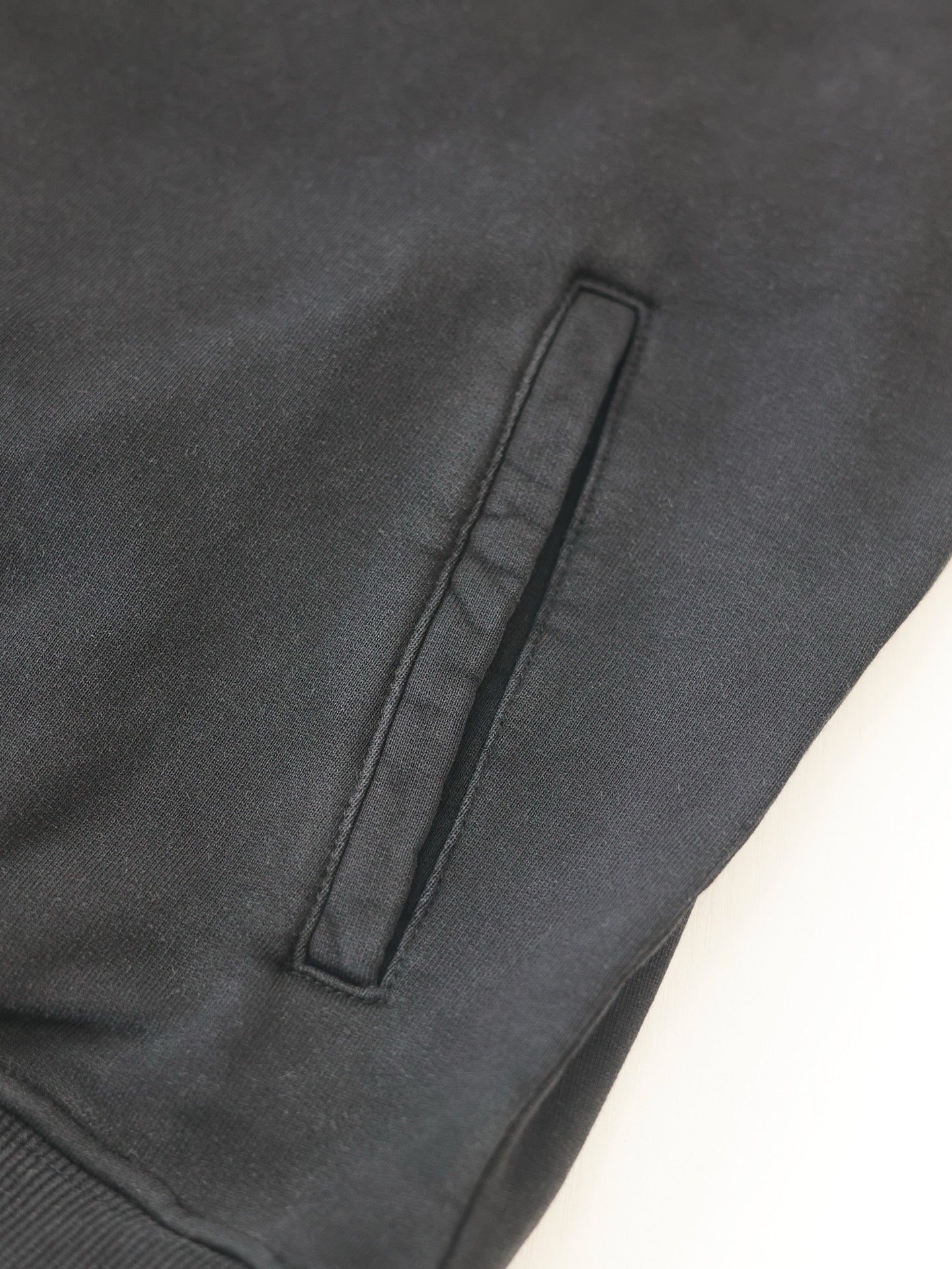Black Jersey - Size XL - FashionHype.xyz