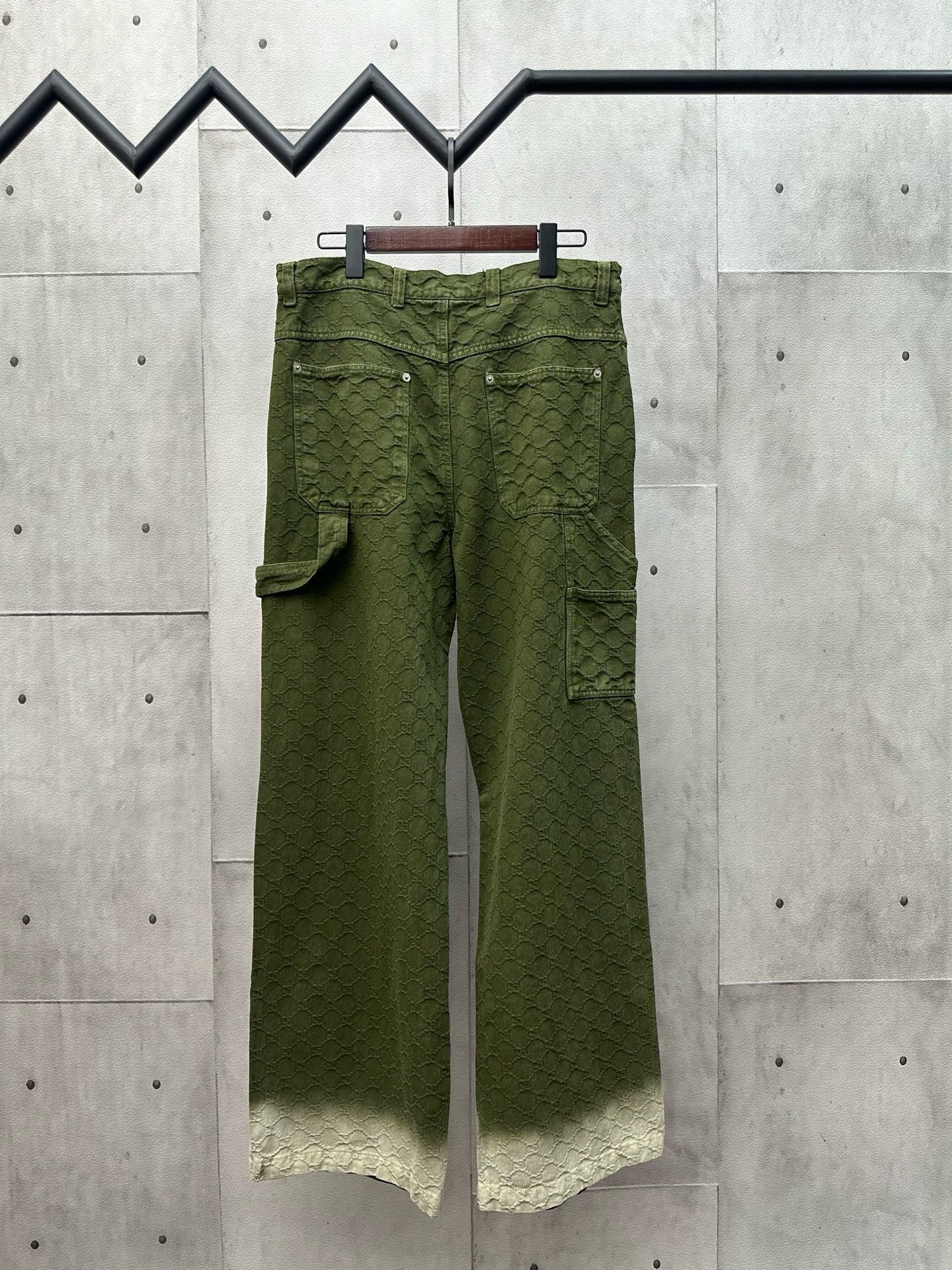 Green Pant - Size S - FashionHype.xyz