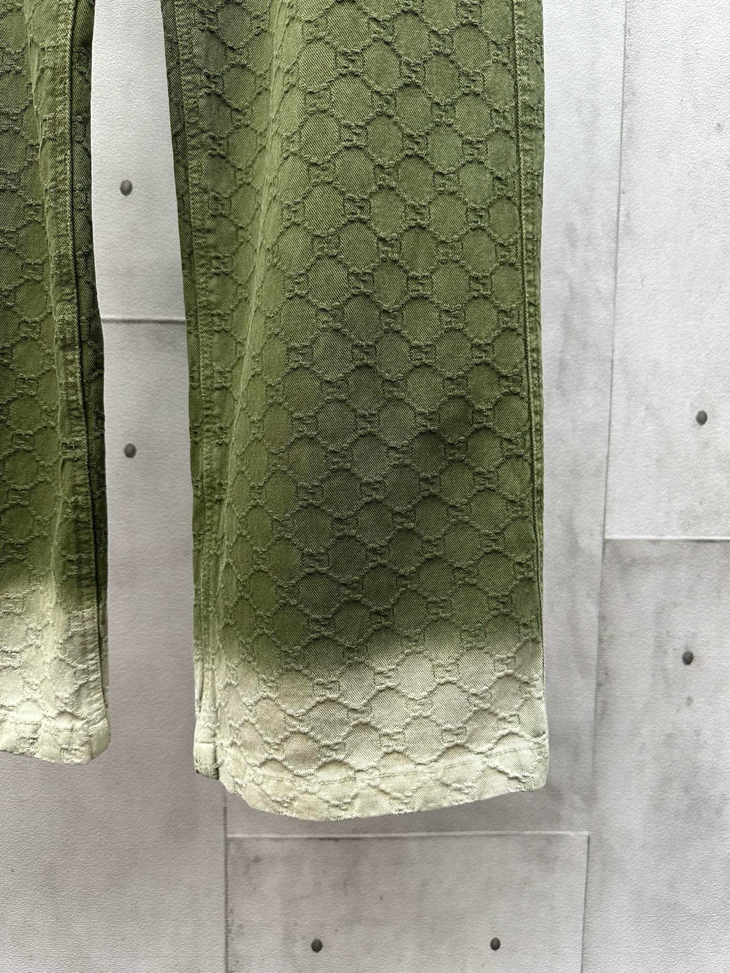 Green Pant - Size S - FashionHype.xyz