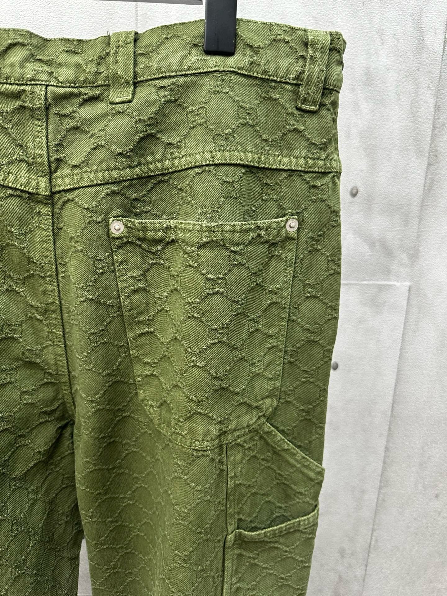 Green Pant - Size S - FashionHype.xyz
