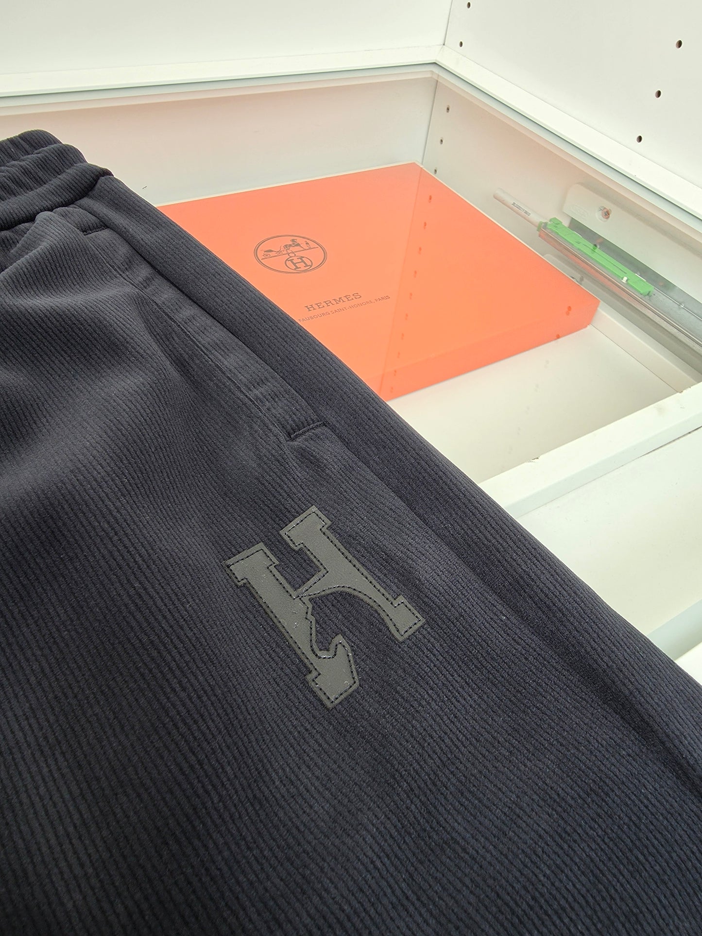 Black and Grey Pant - Size XL - FashionHype.xyz