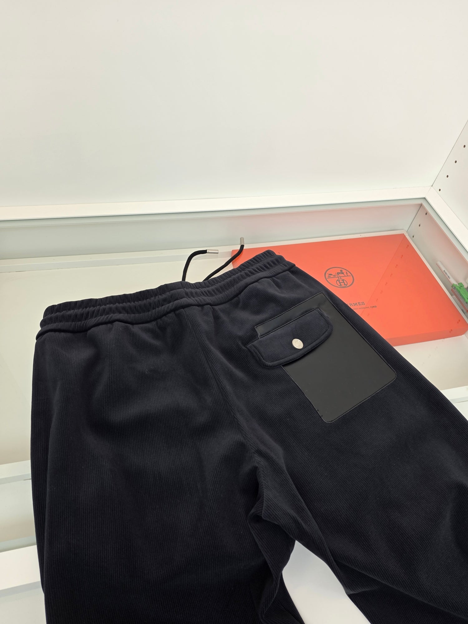 Black and Grey Pant - Size XL - FashionHype.xyz