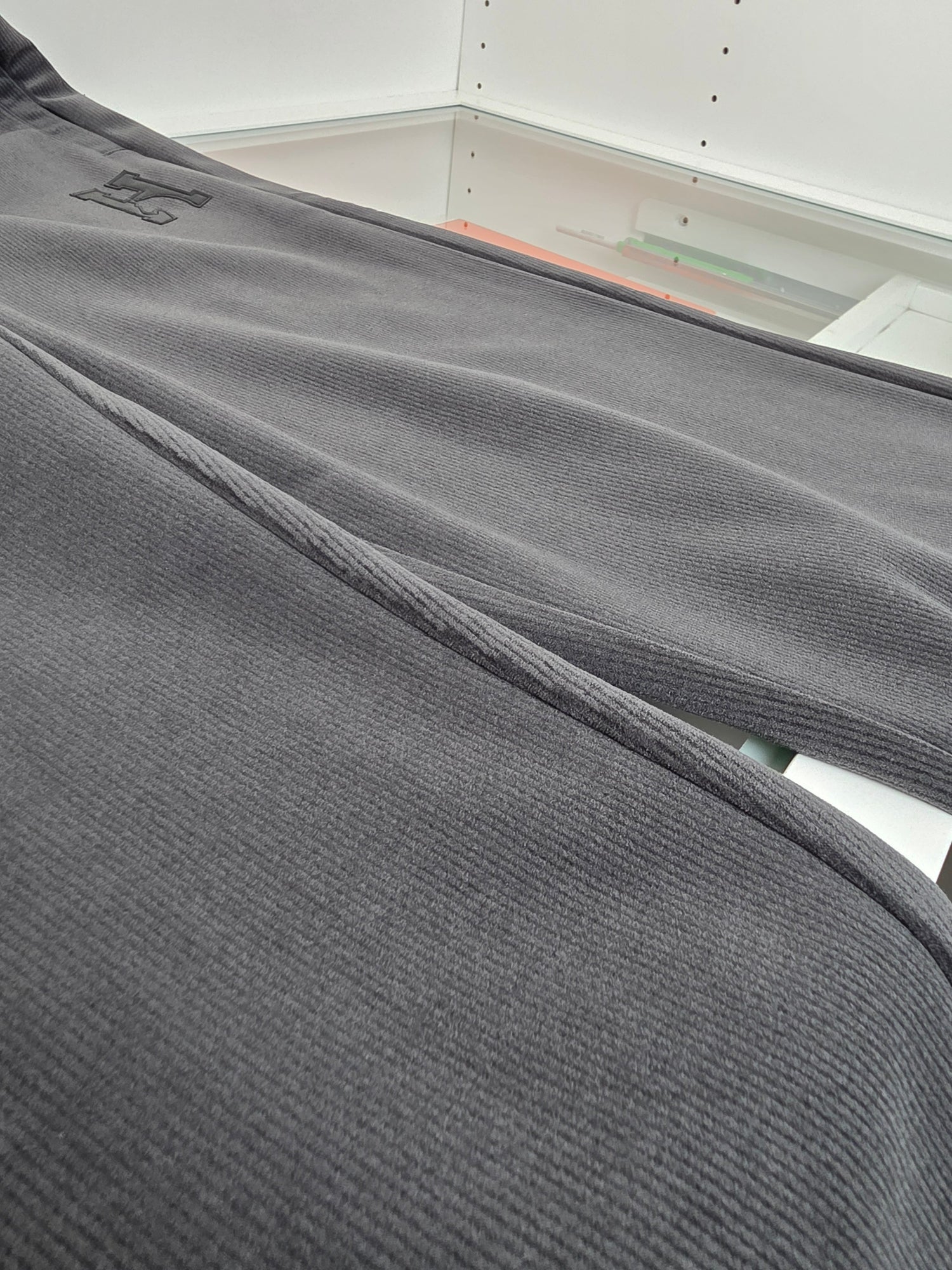 Black and Grey Pant - Size XL - FashionHype.xyz
