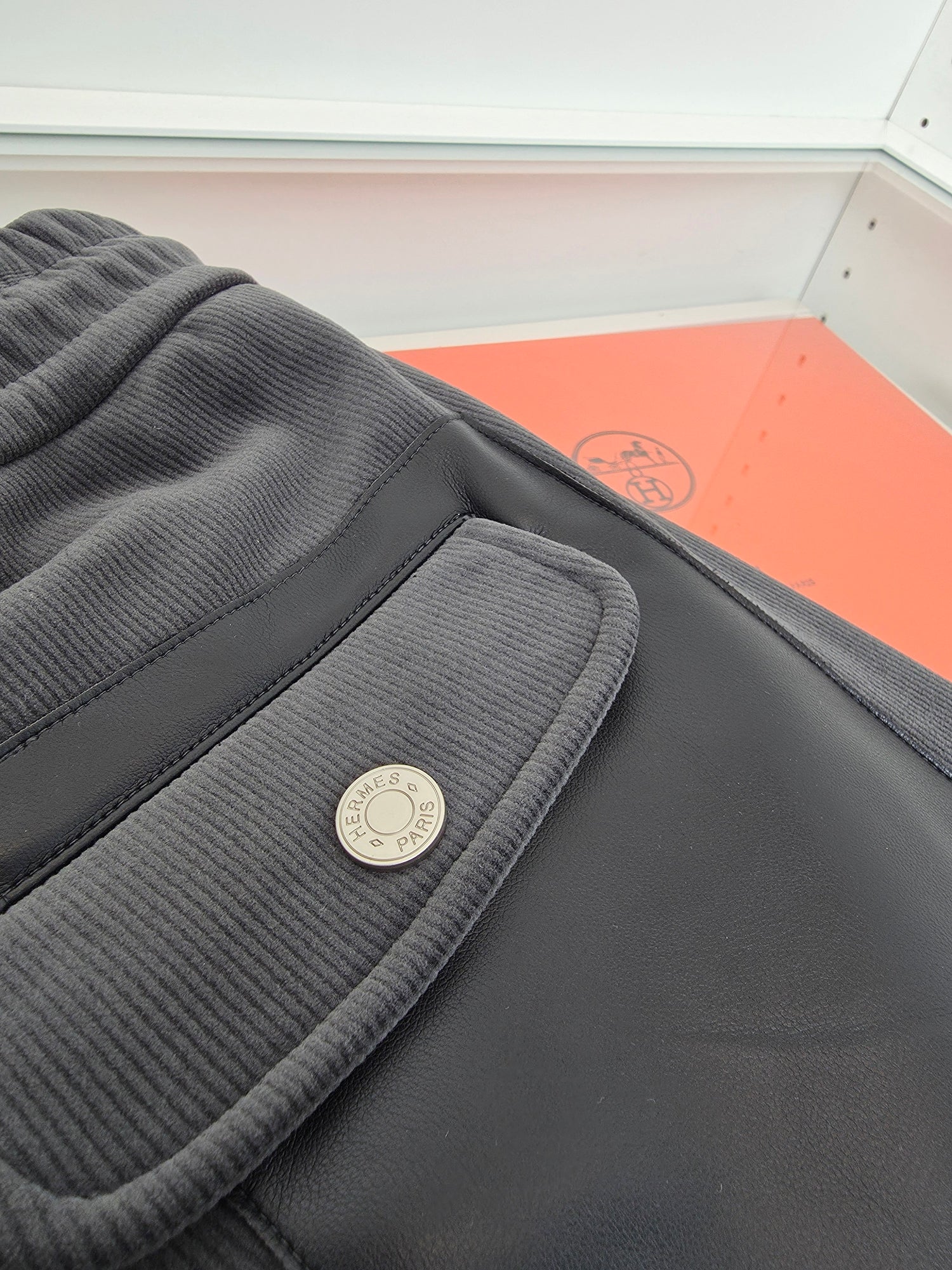 Black and Grey Pant - Size XL - FashionHype.xyz