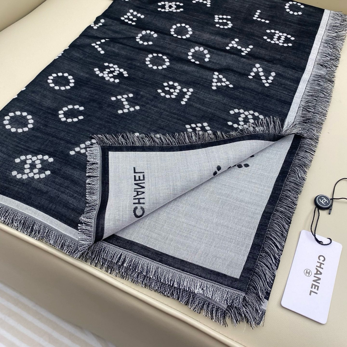 Black Scarf