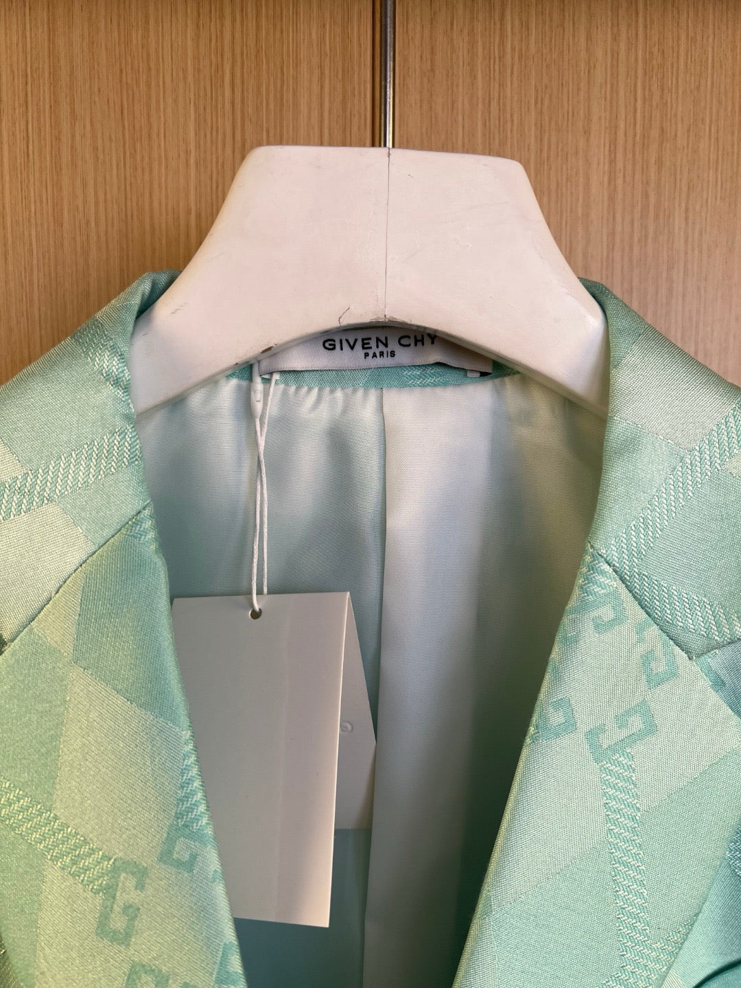 Light Green Jacket and Pant Suit - Size 54/ 33