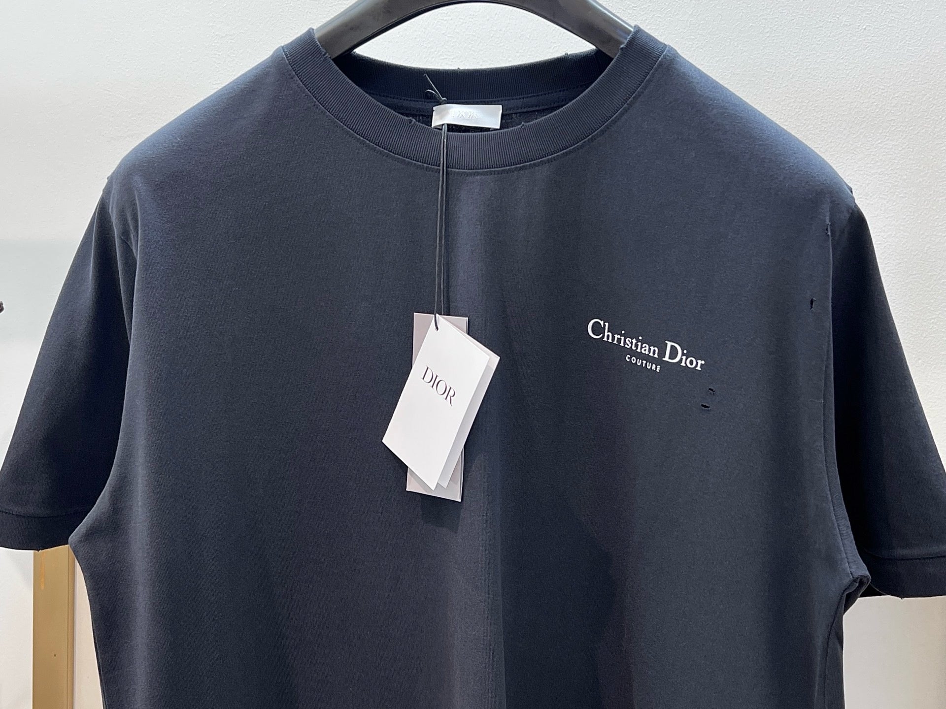 Black and White T-Shirt - Size 52 - FashionHype.xyz