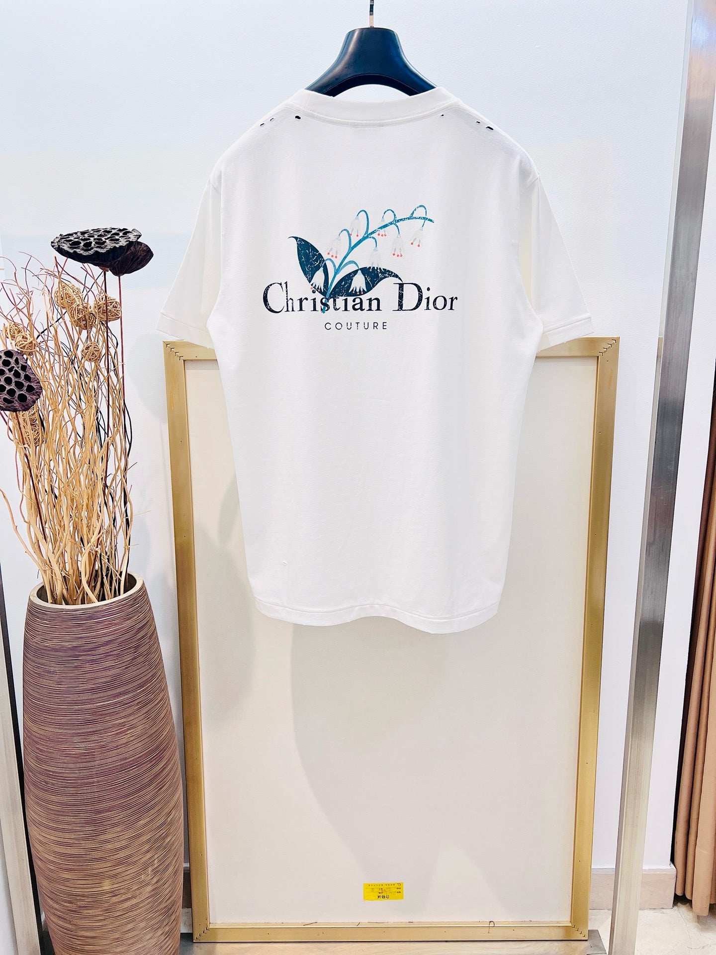 Black and White T-Shirt - Size 52 - FashionHype.xyz