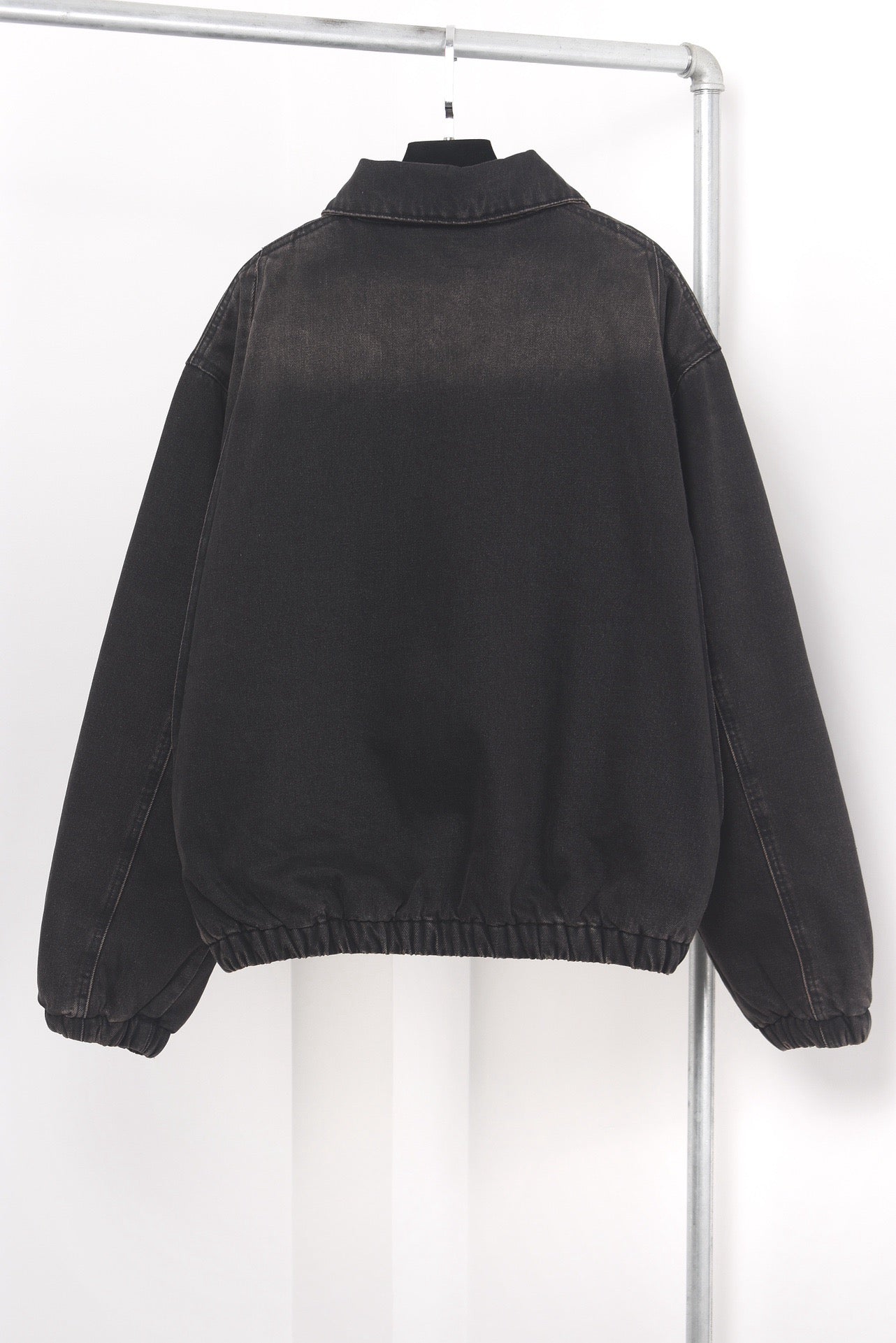 Black Jacket - Size M - FashionHype.xyz