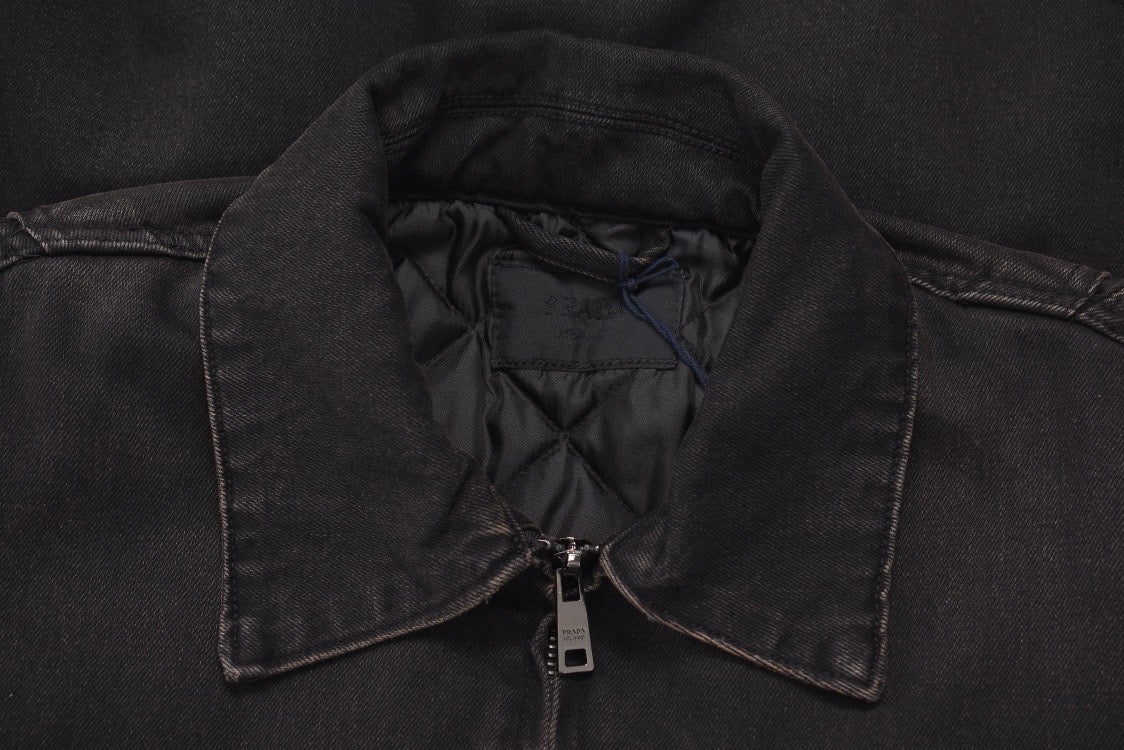 Black Jacket - Size M - FashionHype.xyz