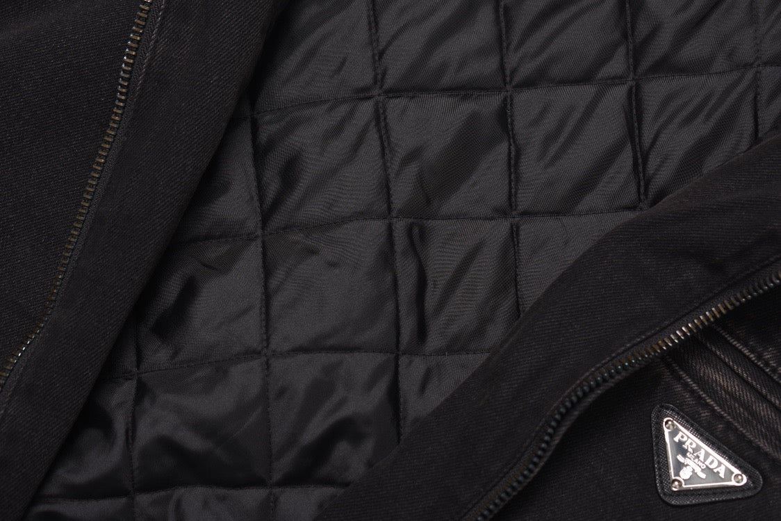 Black Jacket - Size M - FashionHype.xyz