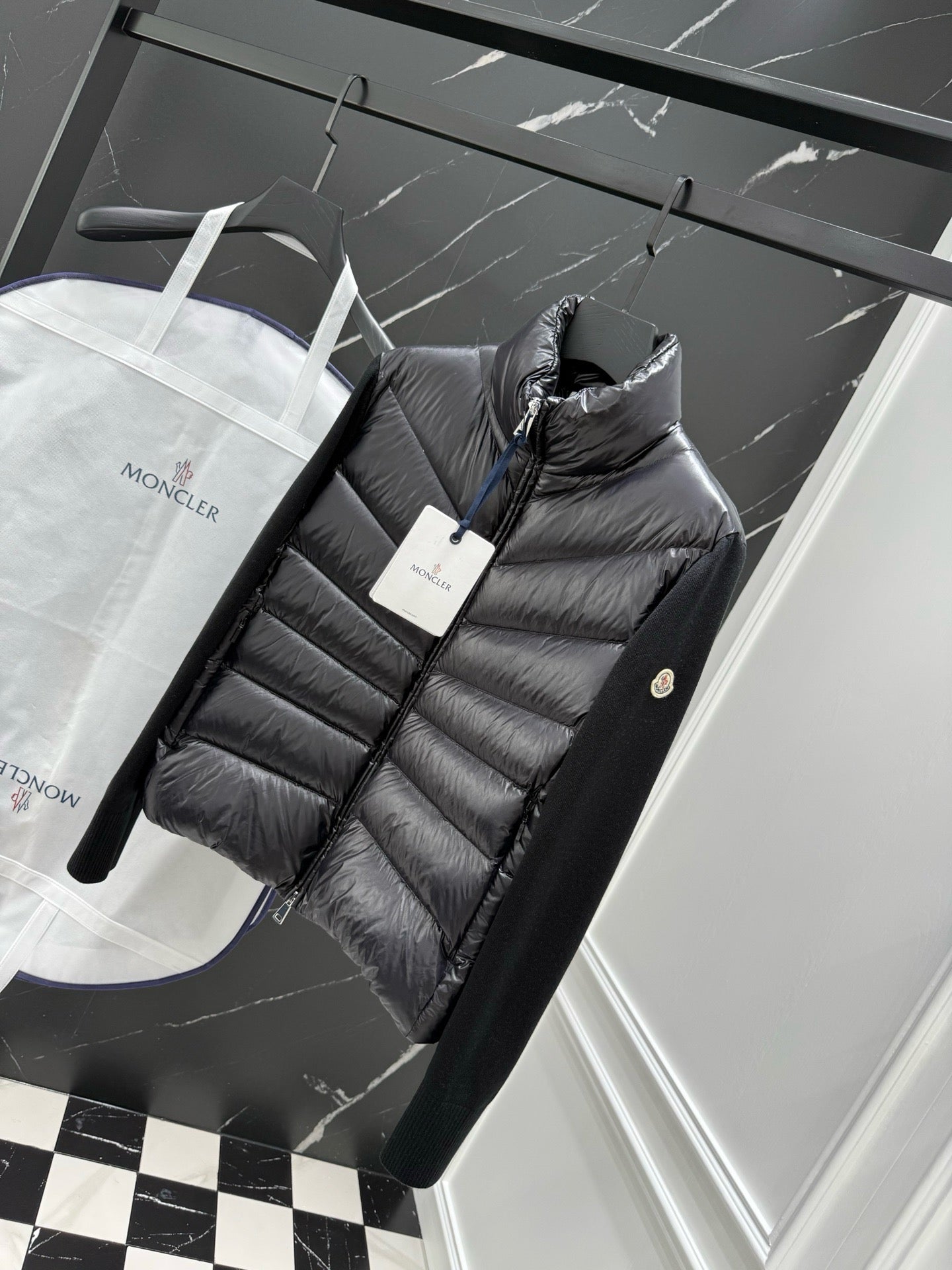 Black and White Jacket - Size XL - FashionHype.xyz