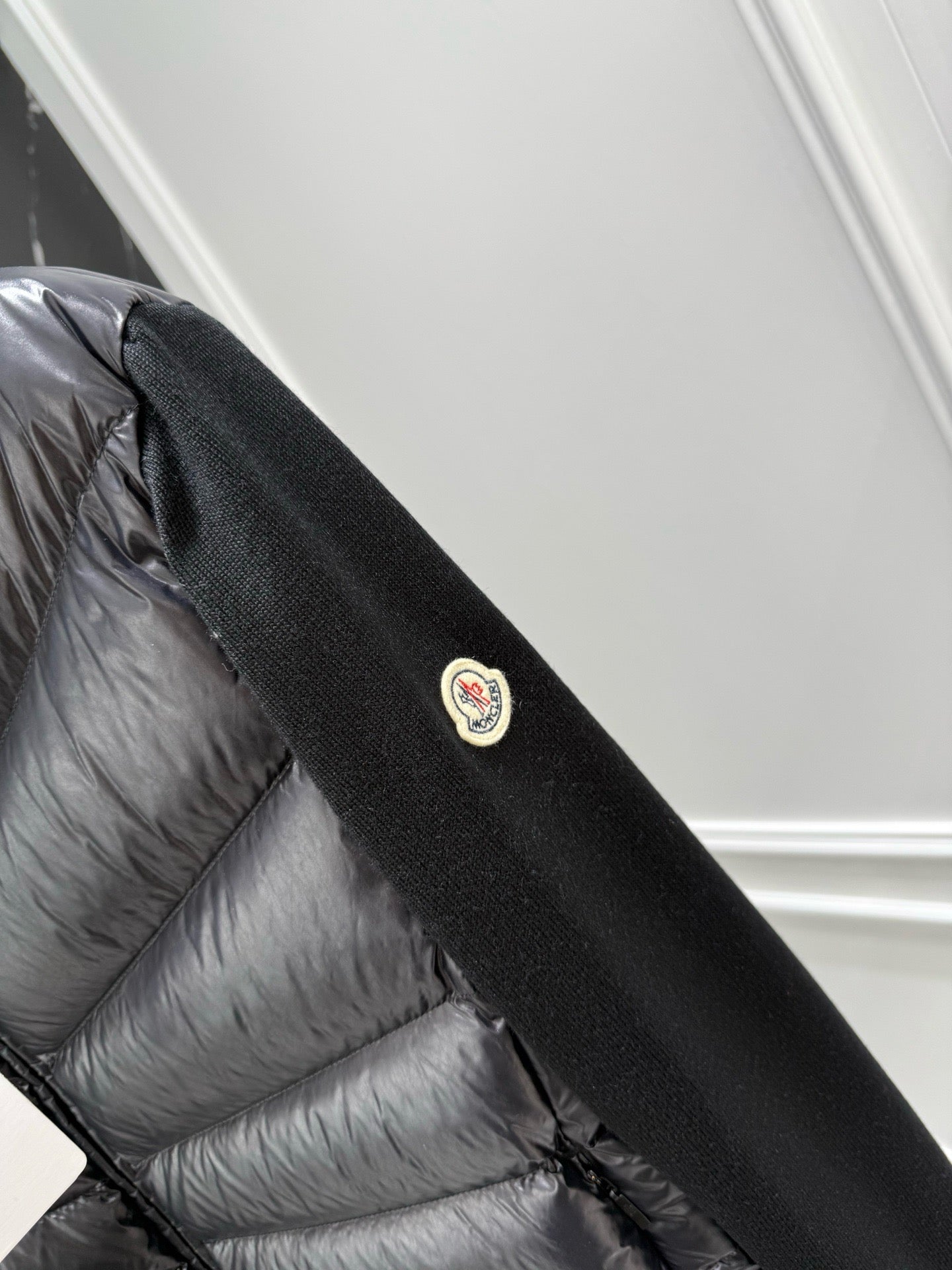 Black and White Jacket - Size XL - FashionHype.xyz