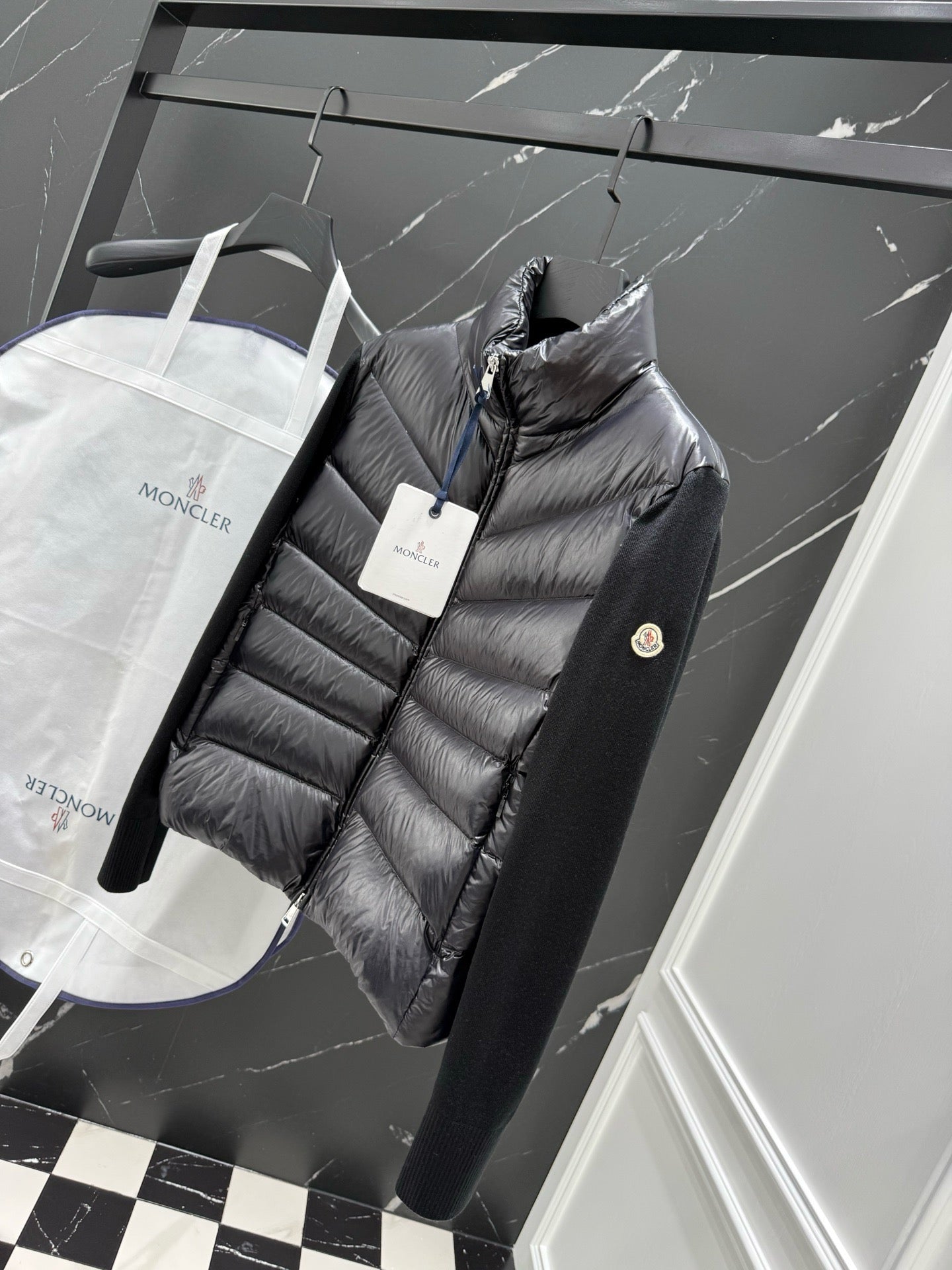 Black and White Jacket - Size XL - FashionHype.xyz