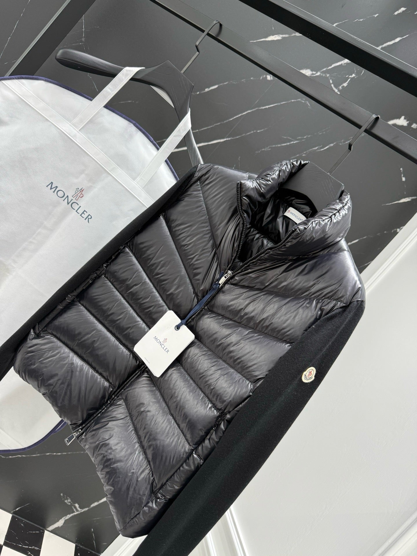 Black and White Jacket - Size XL - FashionHype.xyz