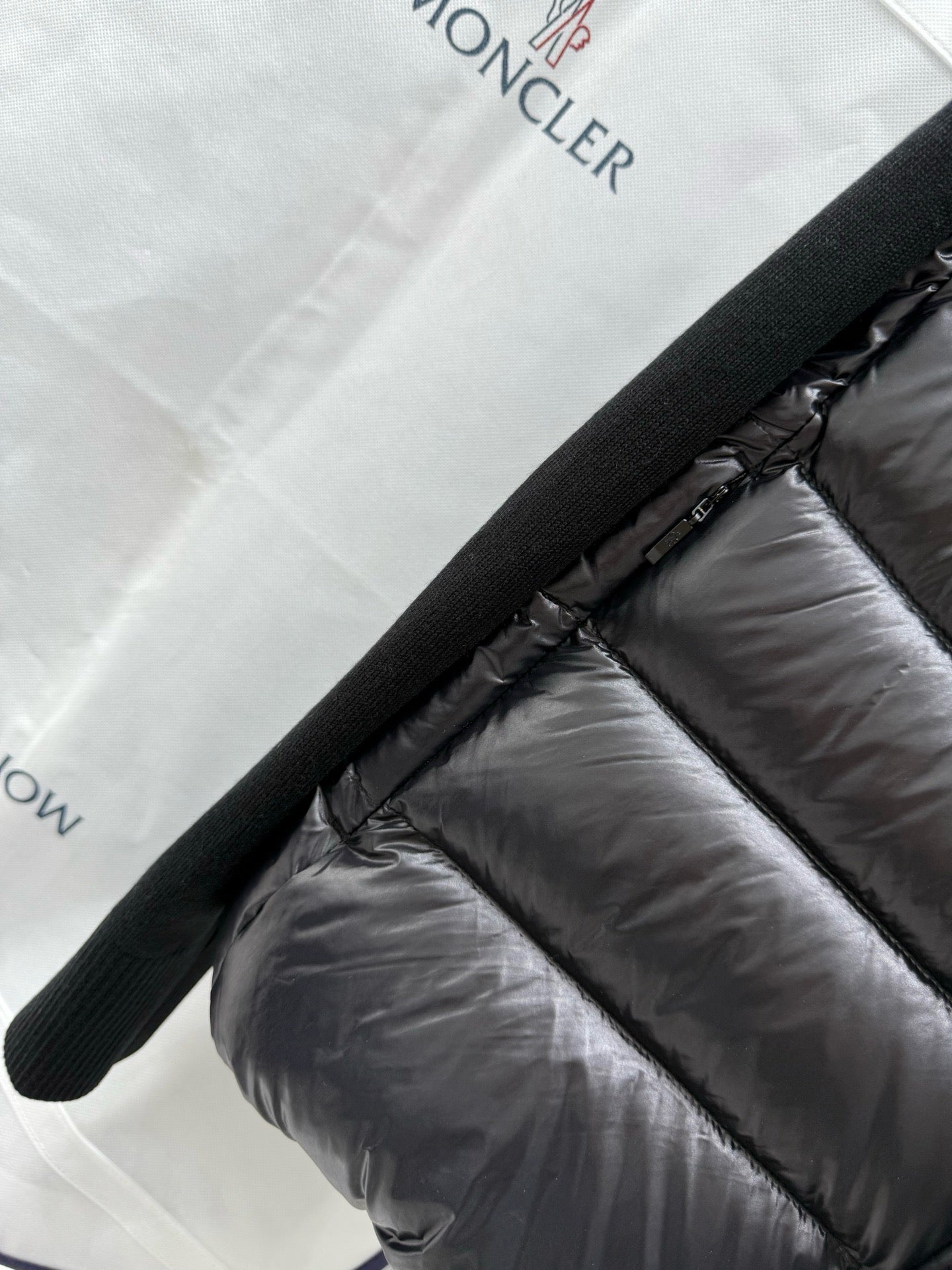 Black and White Jacket - Size XL - FashionHype.xyz