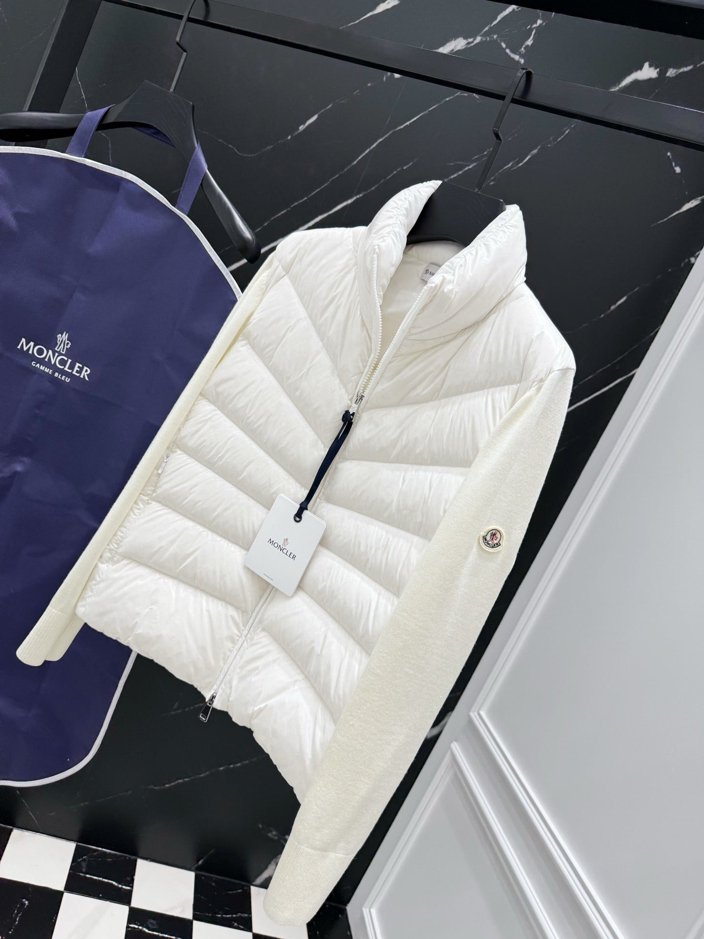 Black and White Jacket - Size XL - FashionHype.xyz