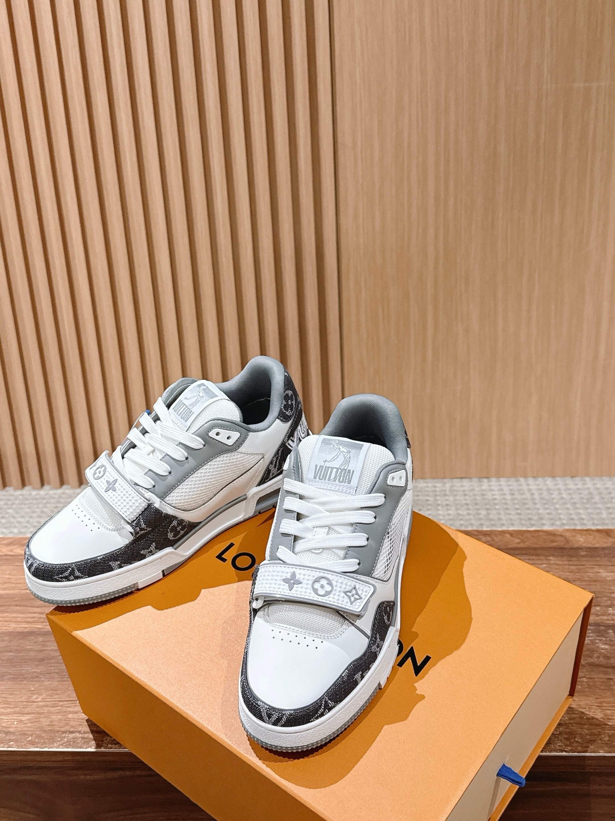 Multi-Colors Shoes