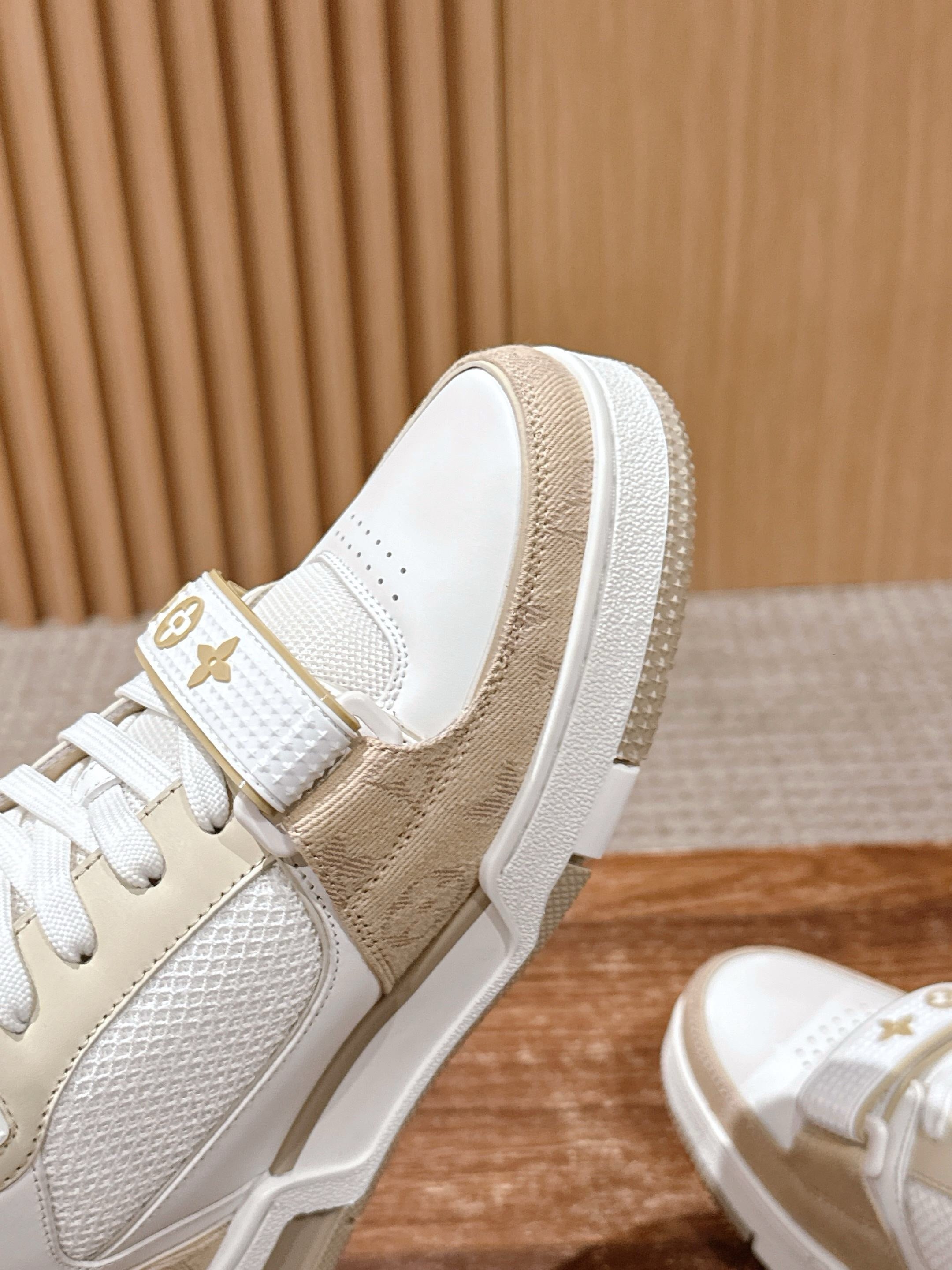 Multi-Colors Shoes