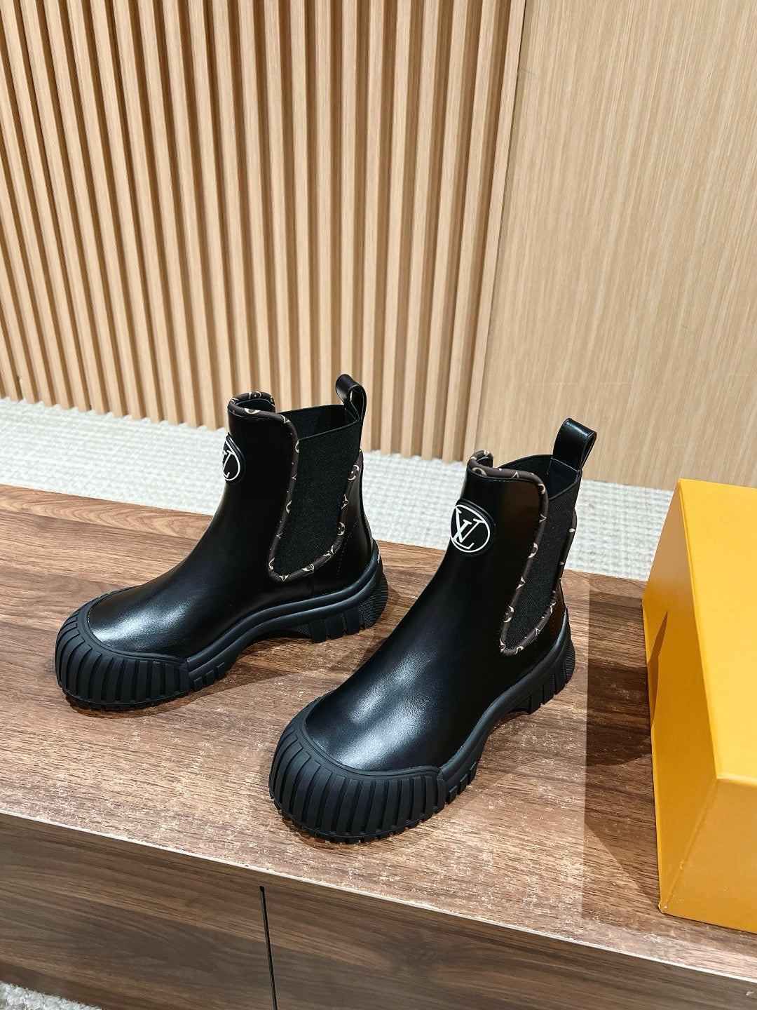 Multi-Colors Shoes