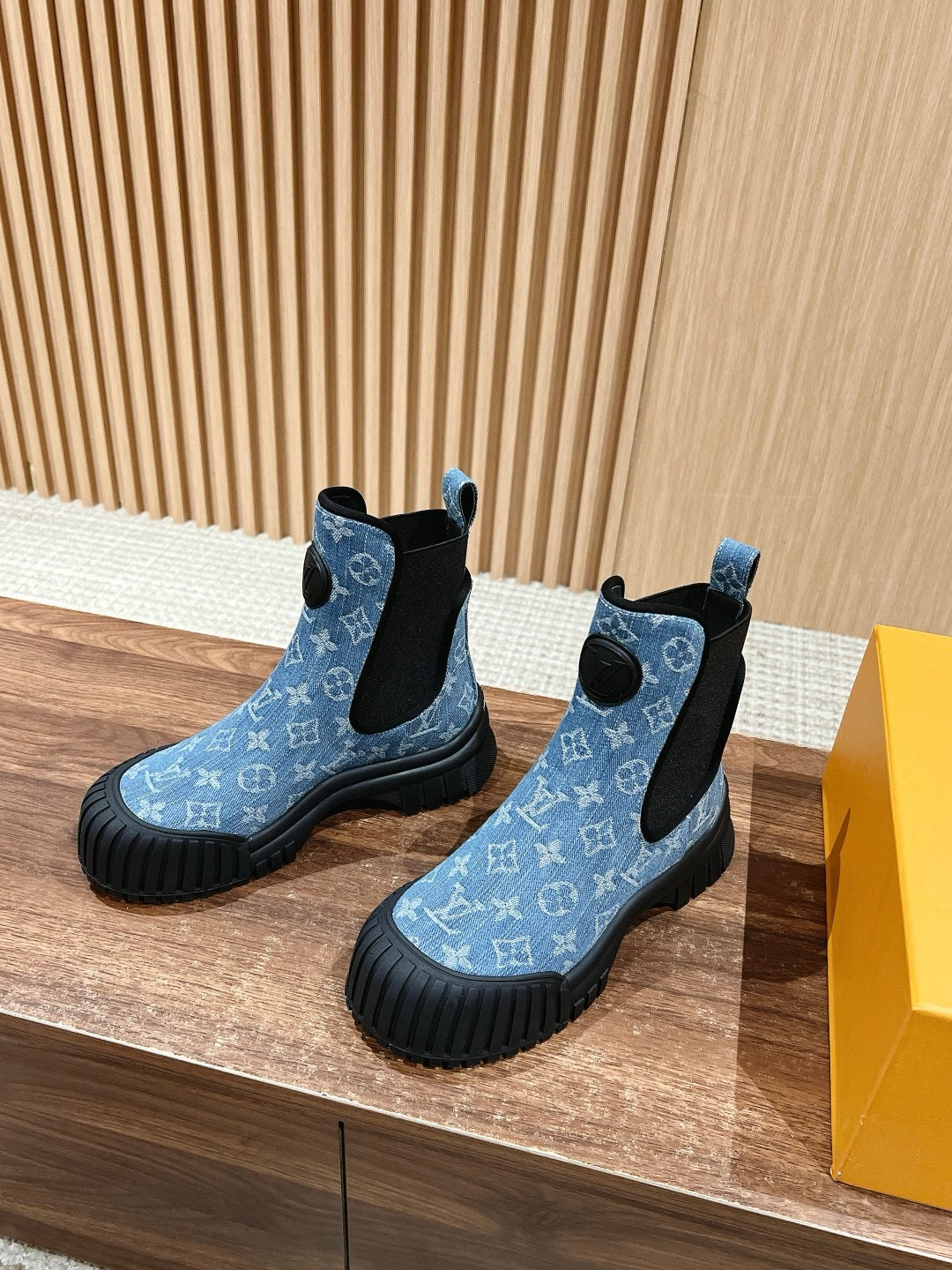 Multi-Colors Shoes