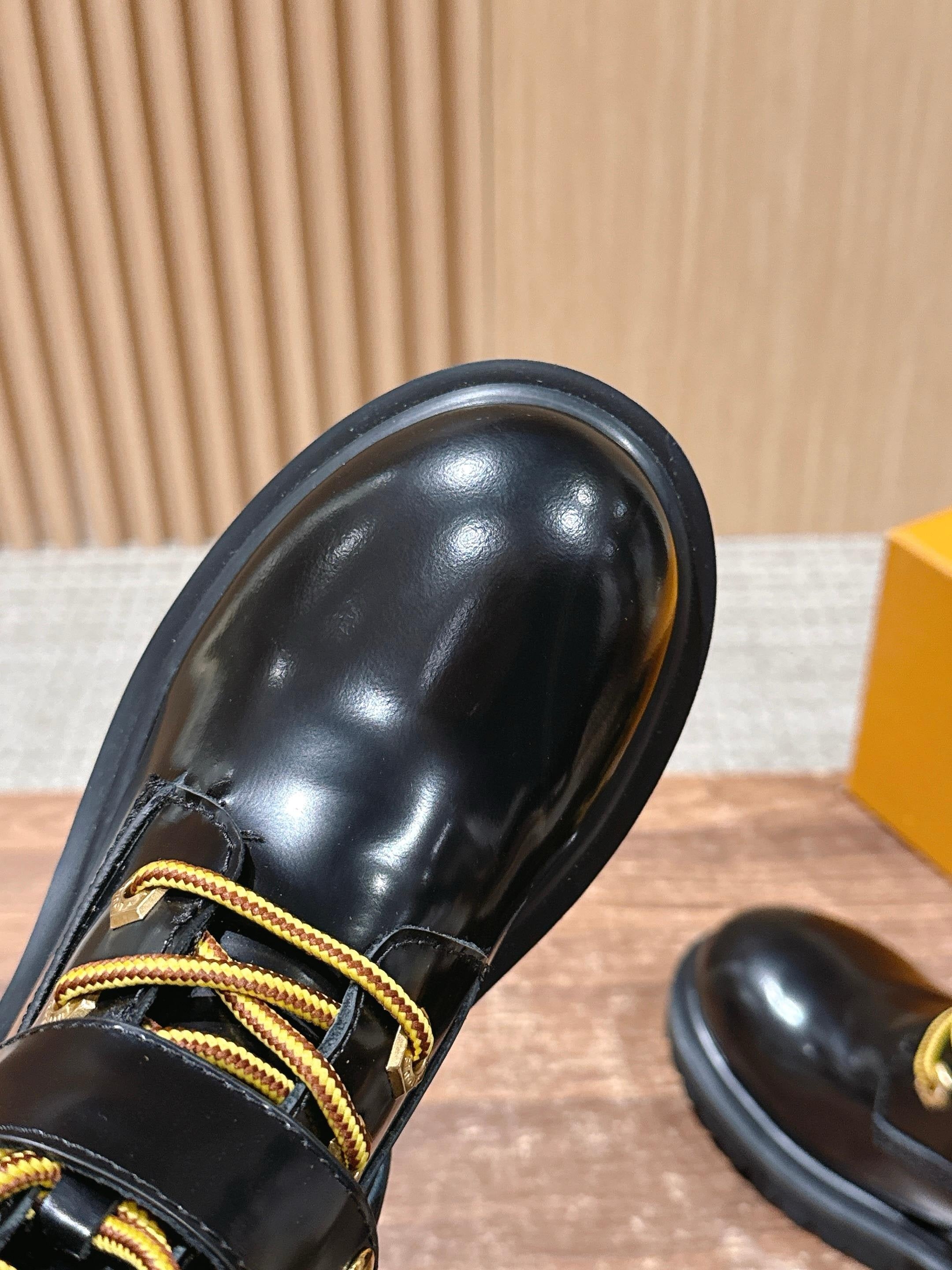Multi-Colors Shoes