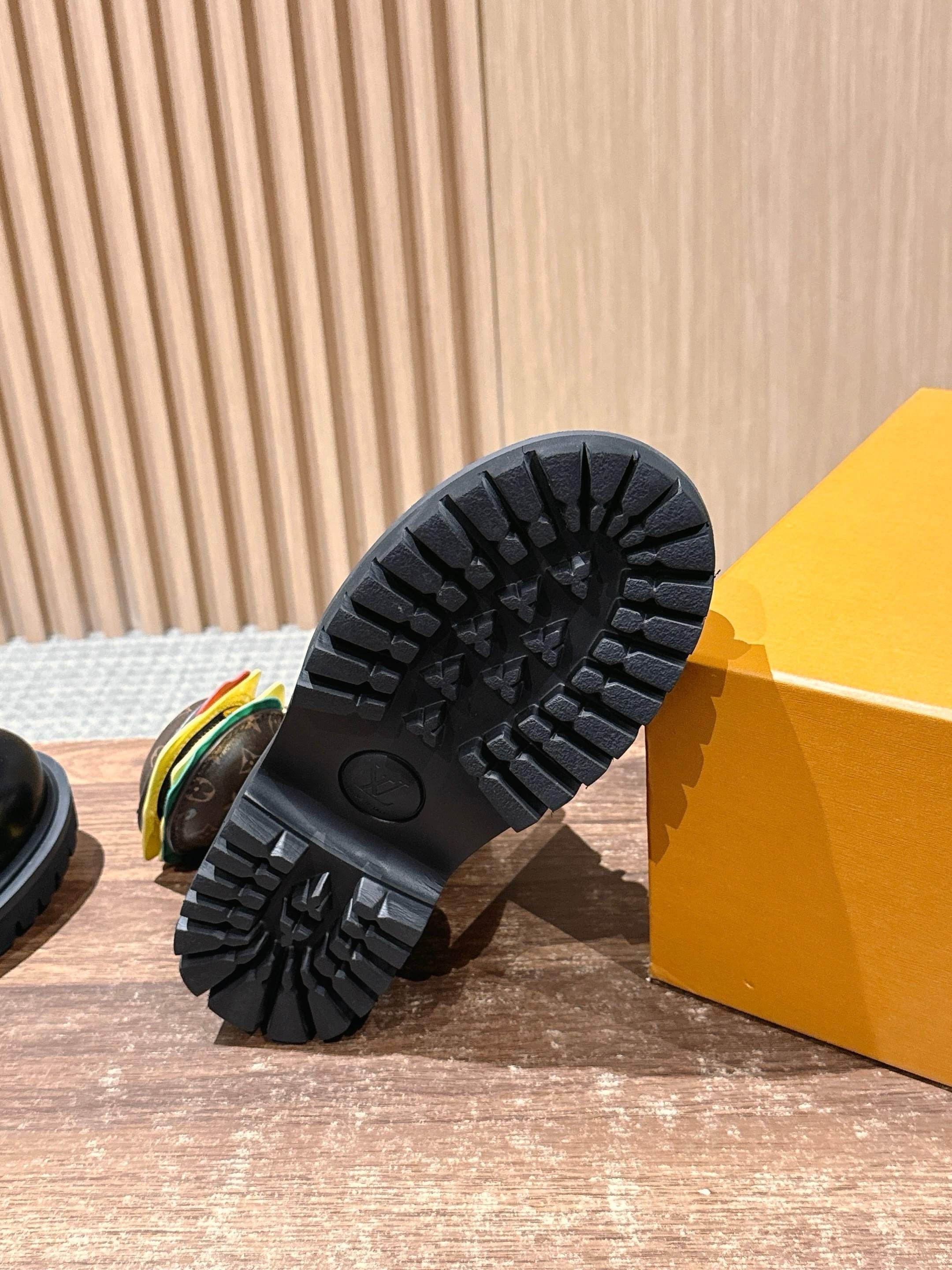 Multi-Colors Shoes