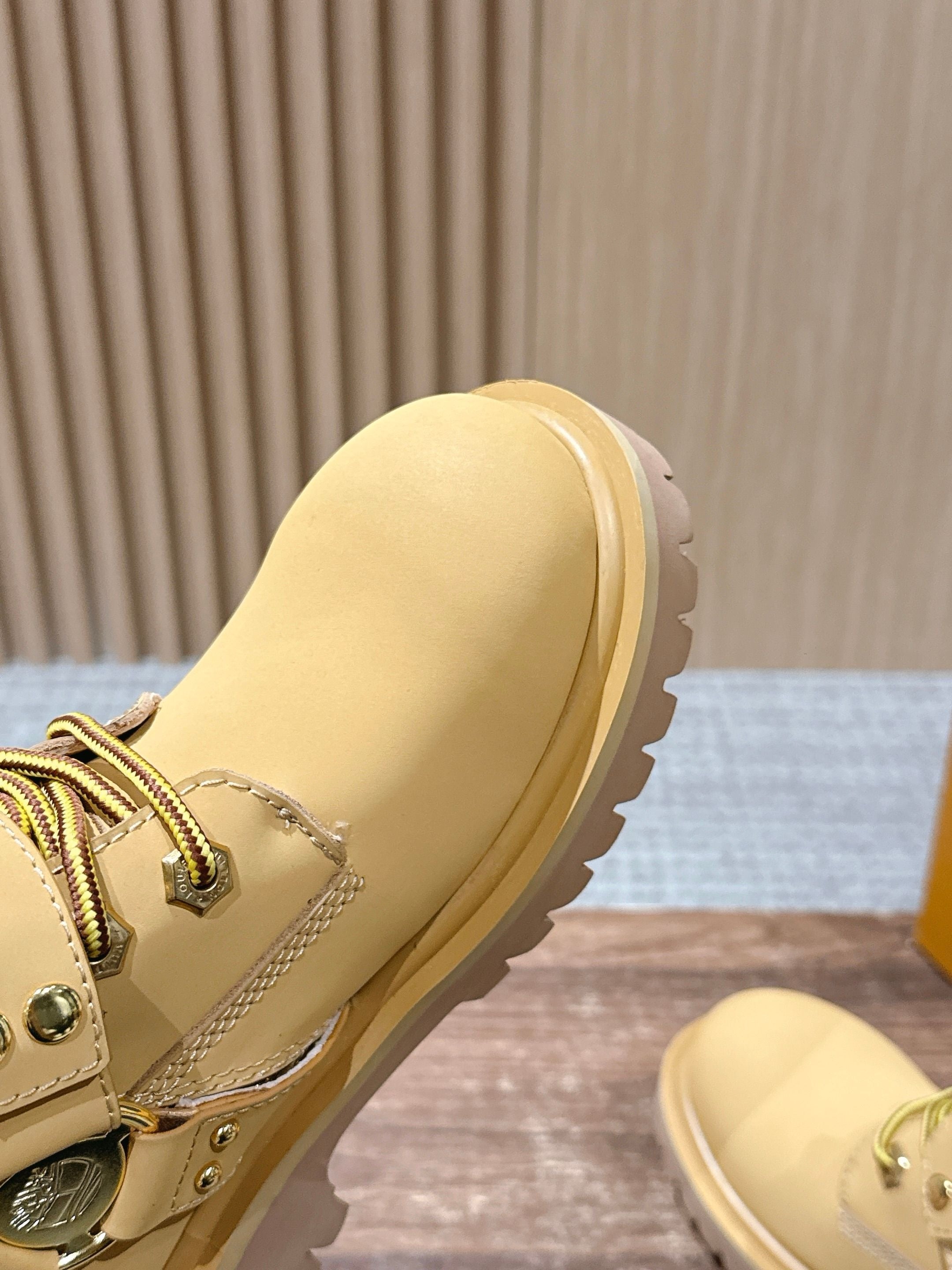 Multi-Colors Shoes