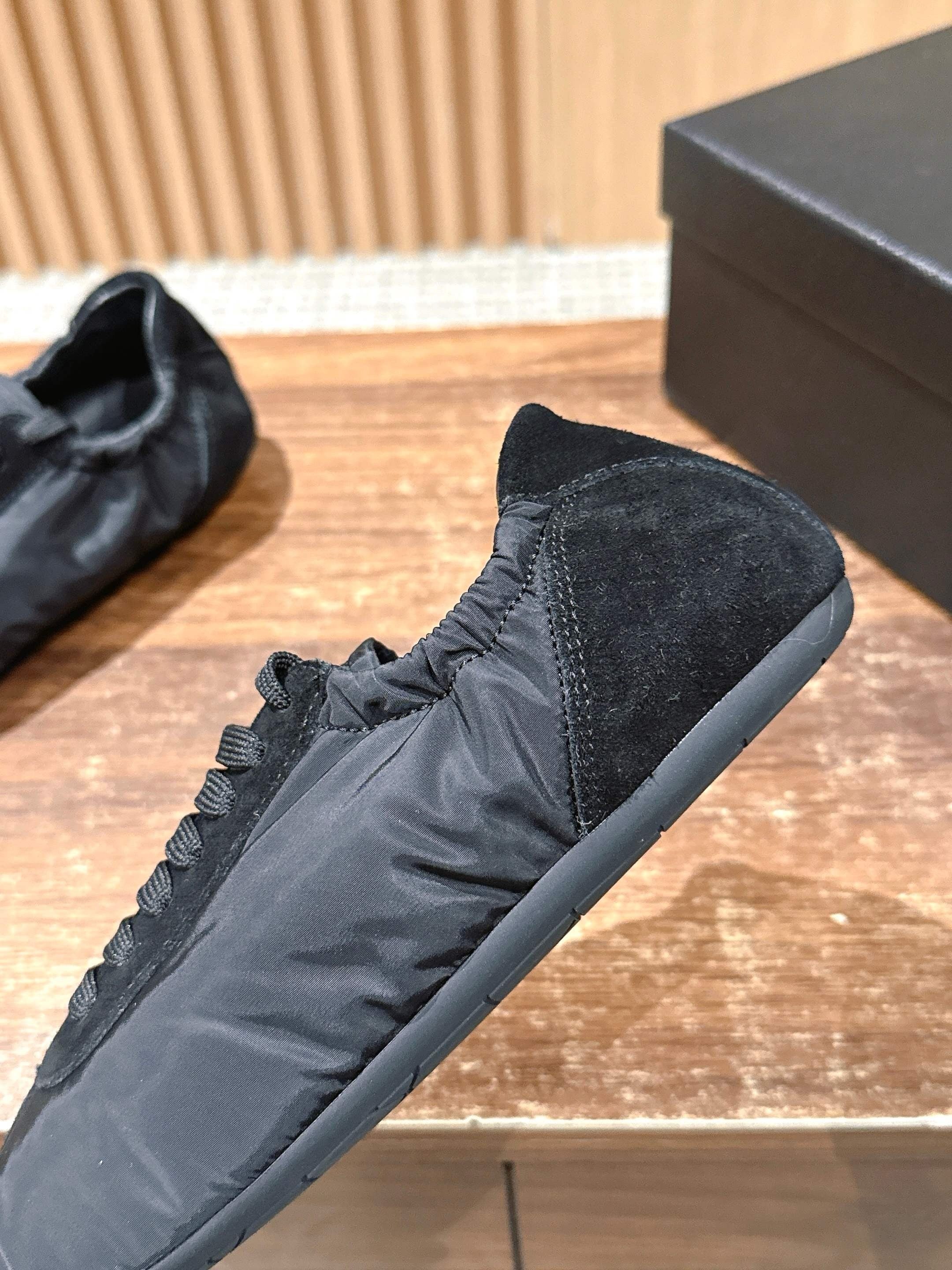 Multi-Colors Shoes