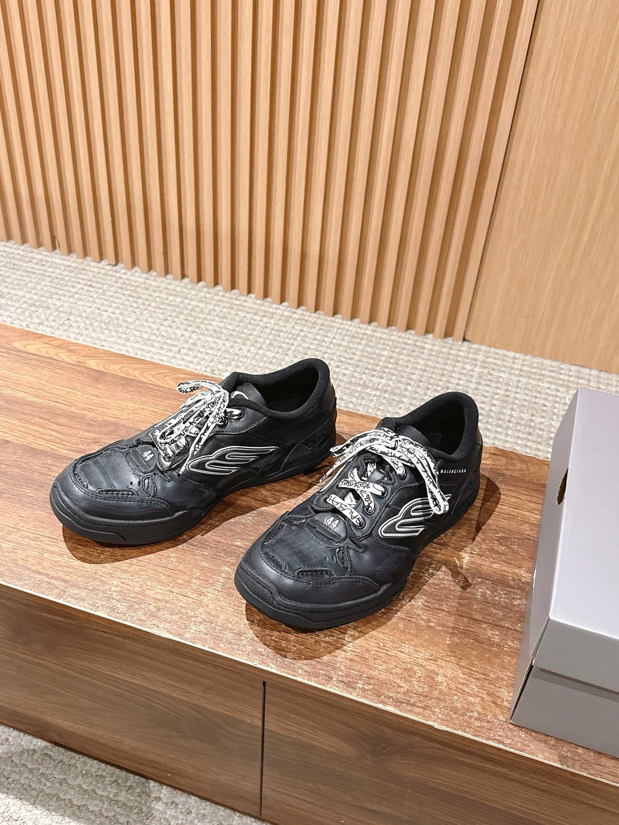 Multi-Colors Shoes