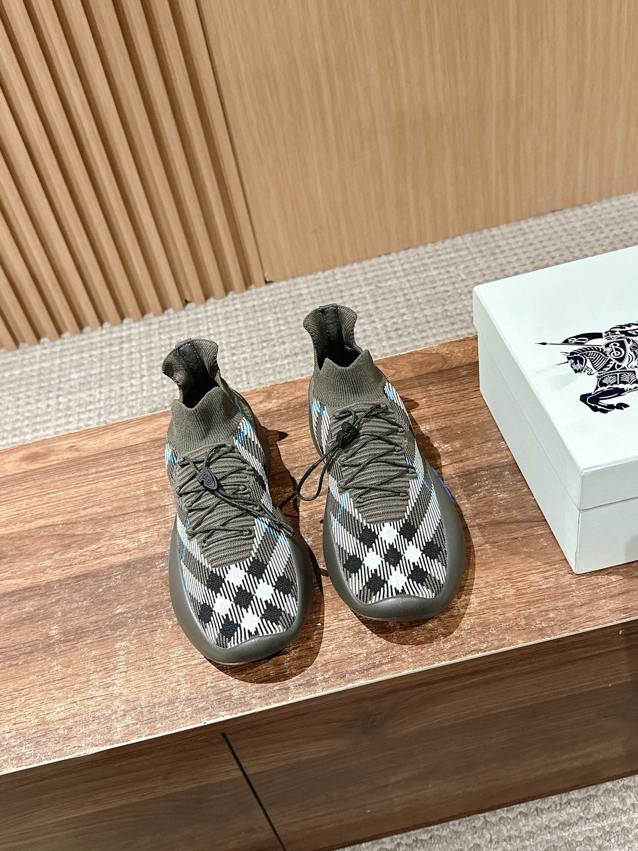 Multi-Colors Shoes