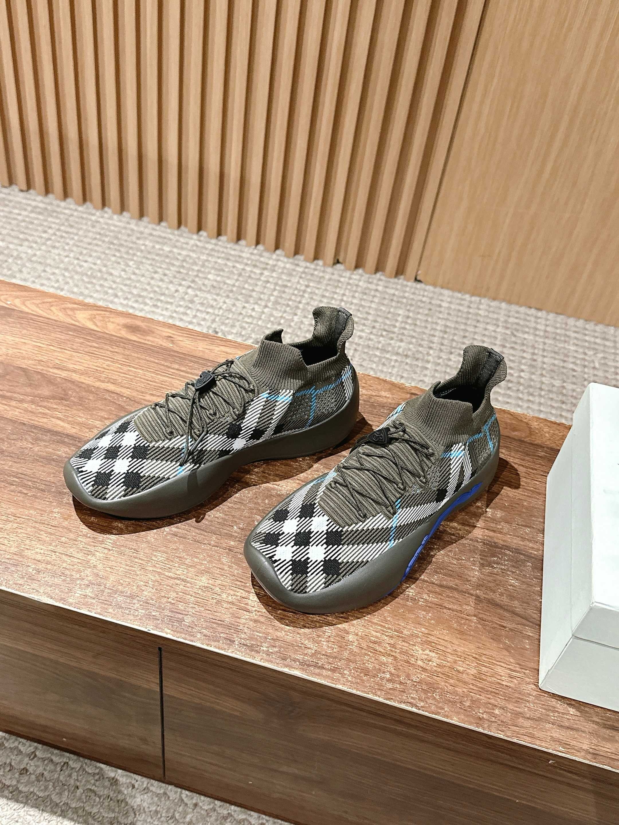 Multi-Colors Shoes