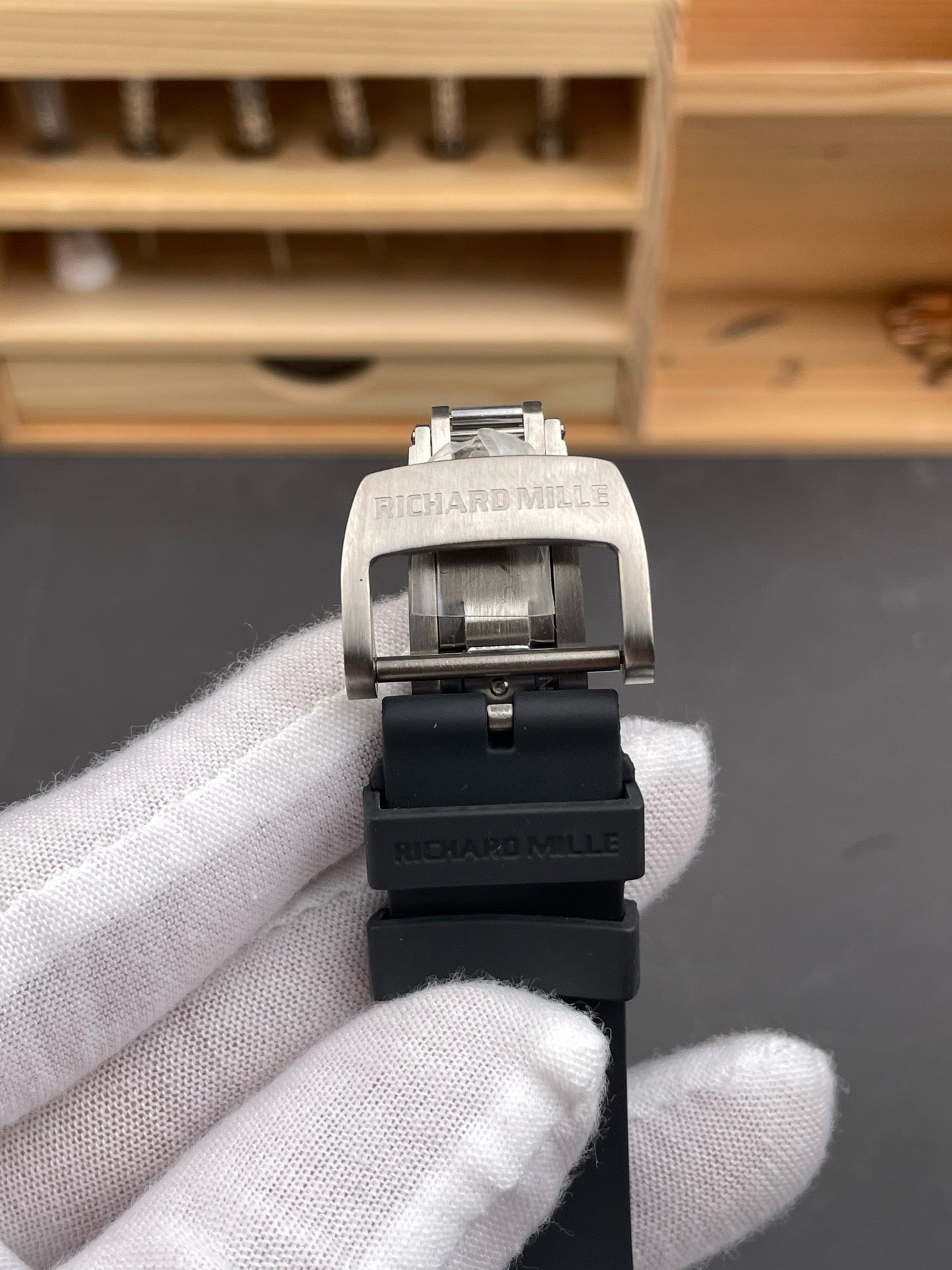 Black White Watch - FashionHype.xyz
