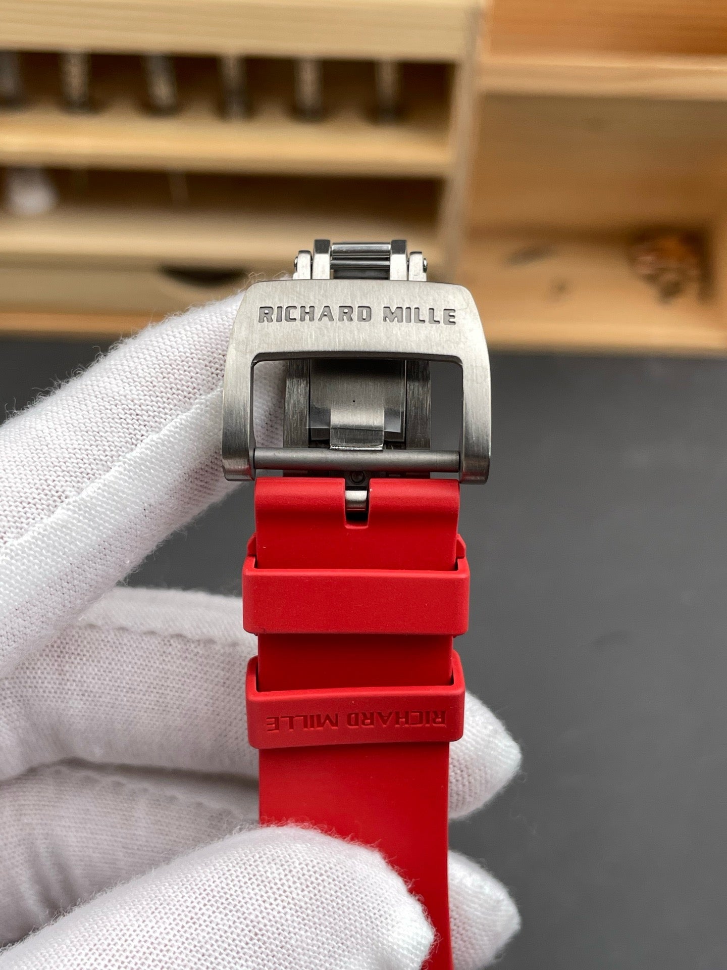 Red Black Watch - FashionHype.xyz