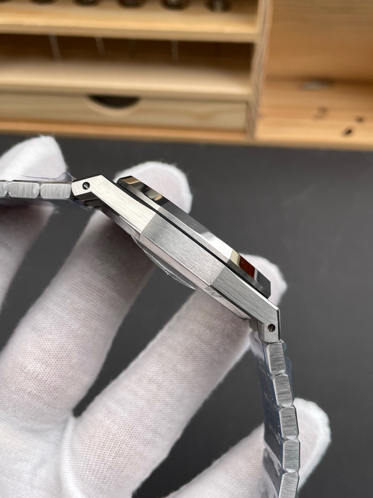 Silver Watch - FashionHype.xyz