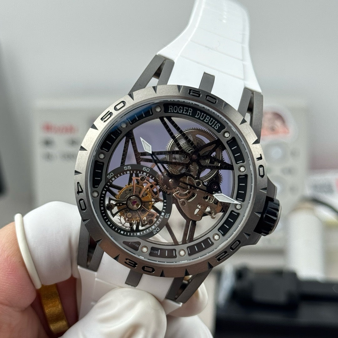 Black and White Watch