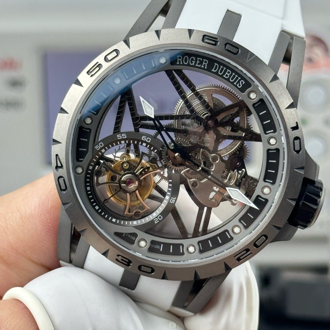 Black and White Watch