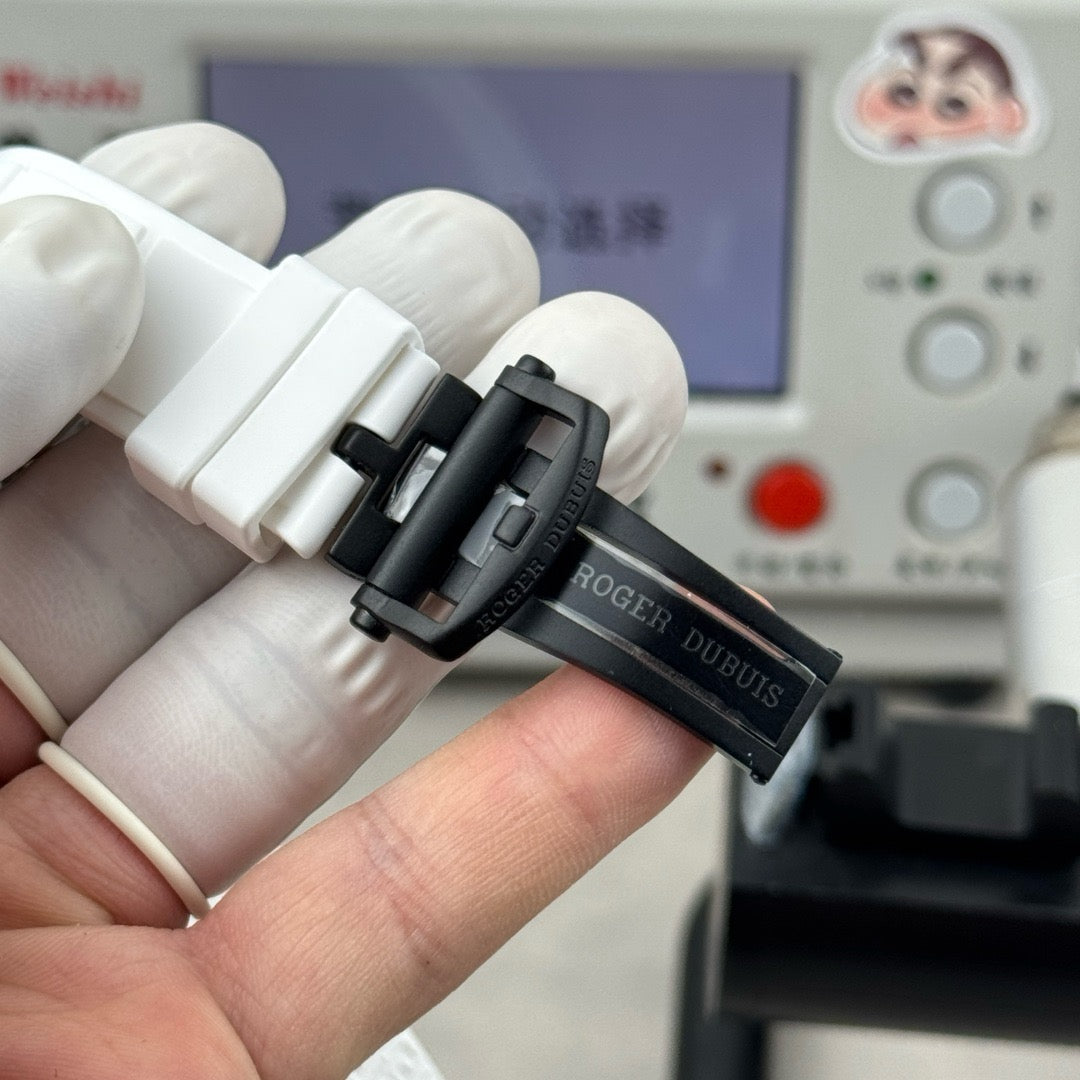 Red and White Watch - FashionHype.xyz