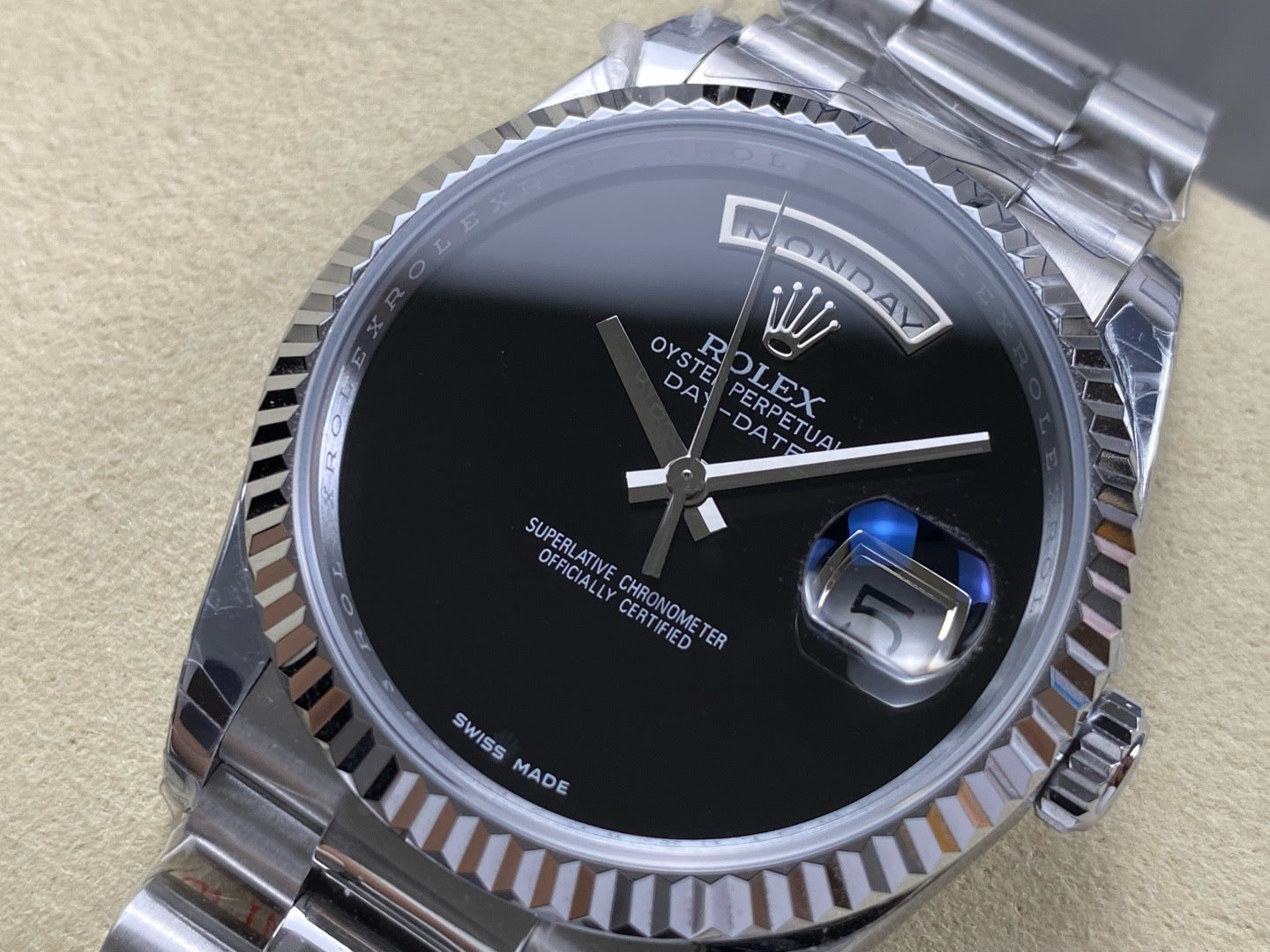 Silver Watch - FashionHype.xyz