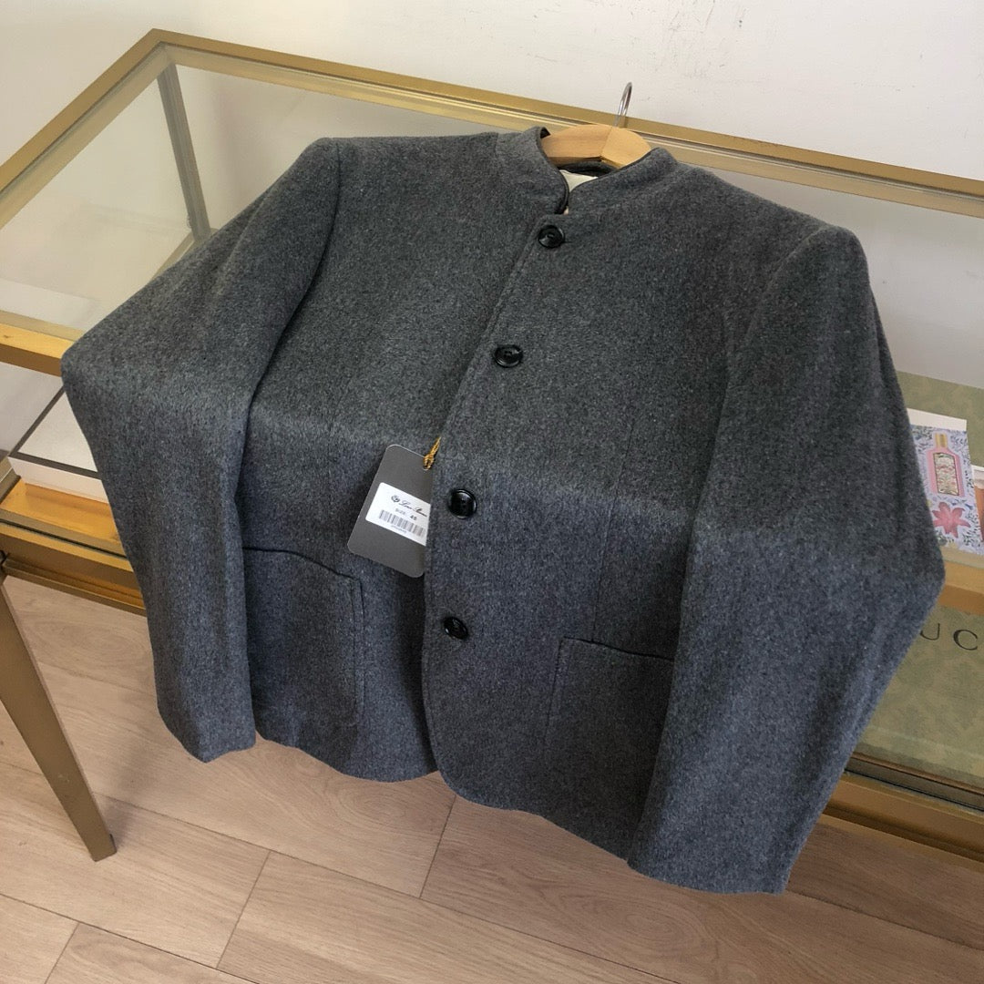 Black Jacket - Size 52 - FashionHype.xyz