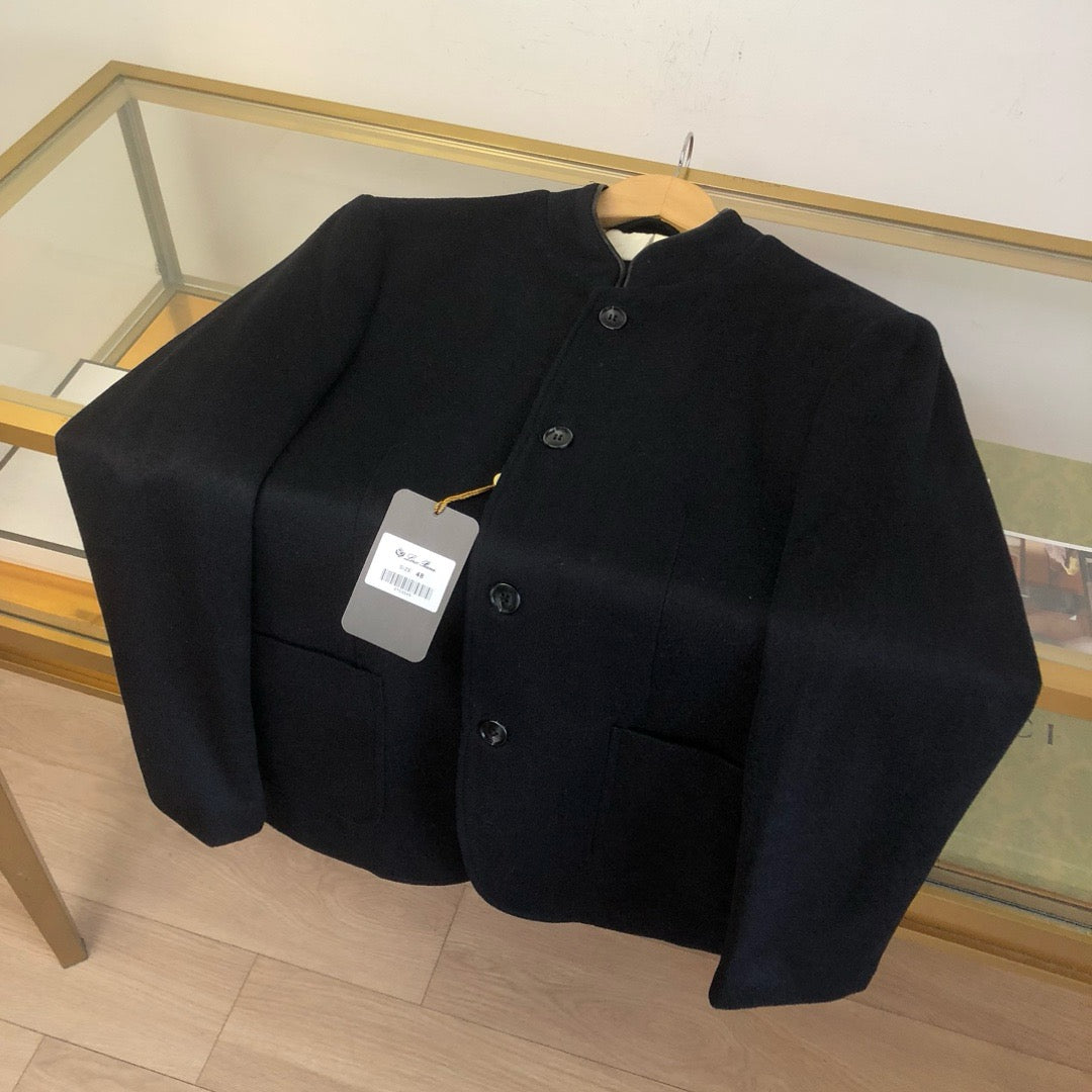 Black Jacket - Size 52 - FashionHype.xyz