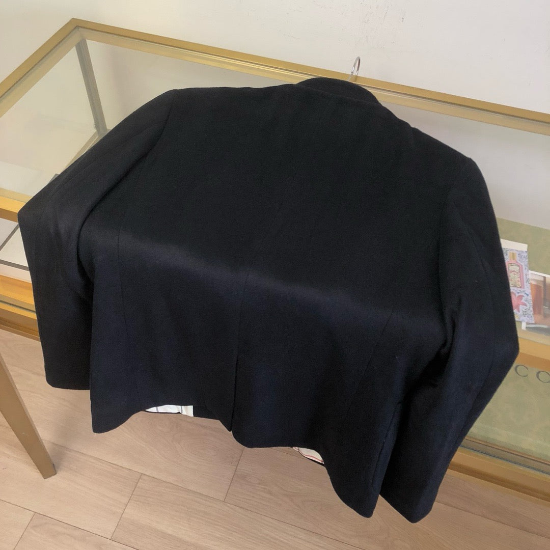 Black Jacket - Size 52 - FashionHype.xyz