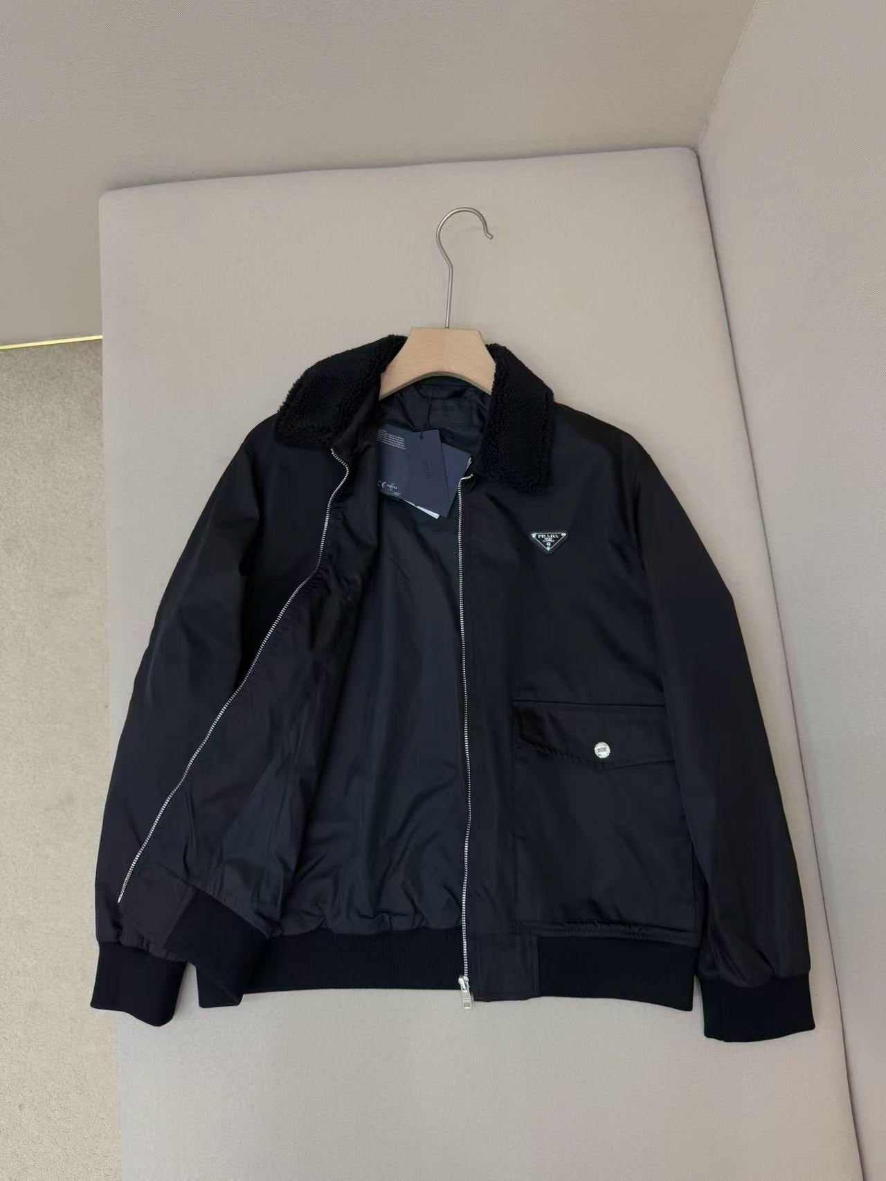 Black Jacket - Size 50 - FashionHype.xyz